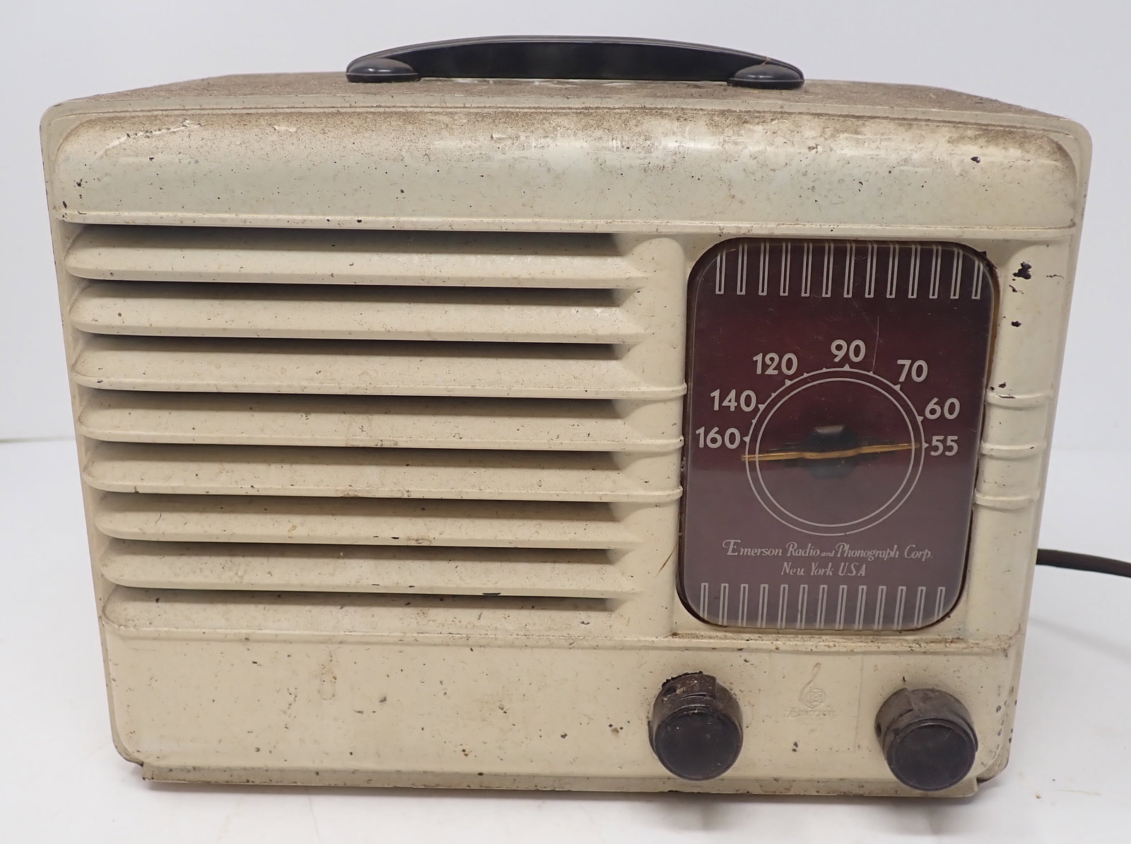 Emerson Bakelite Radio (1 of 7)
