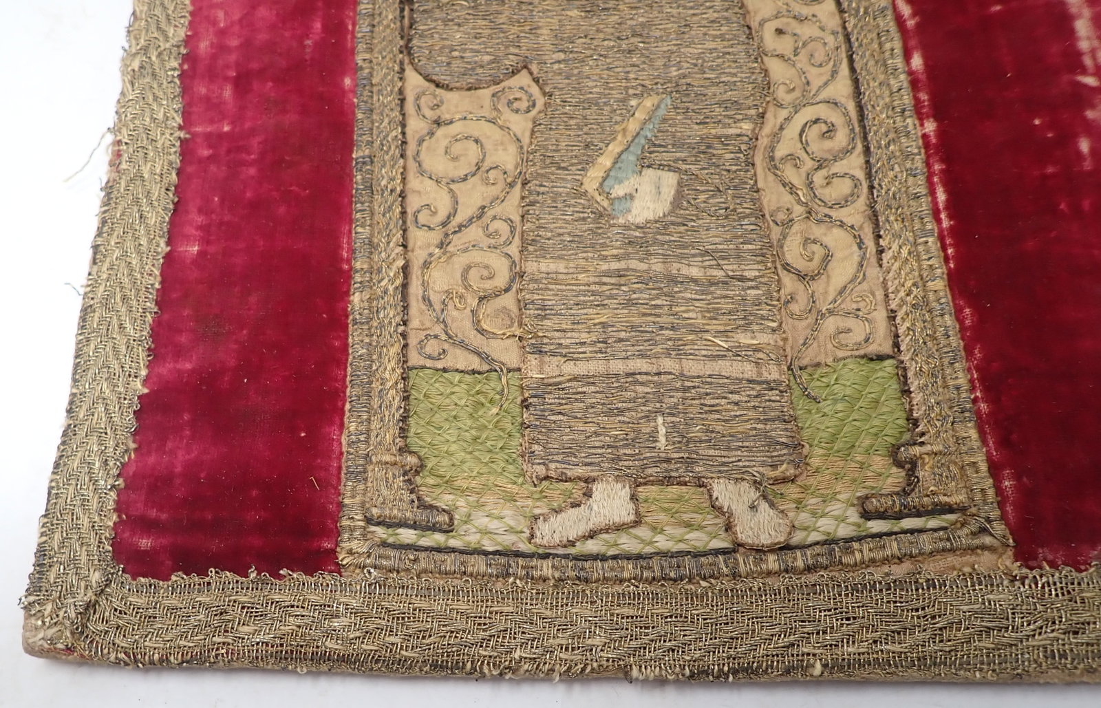 Early Orphrey Section - 4