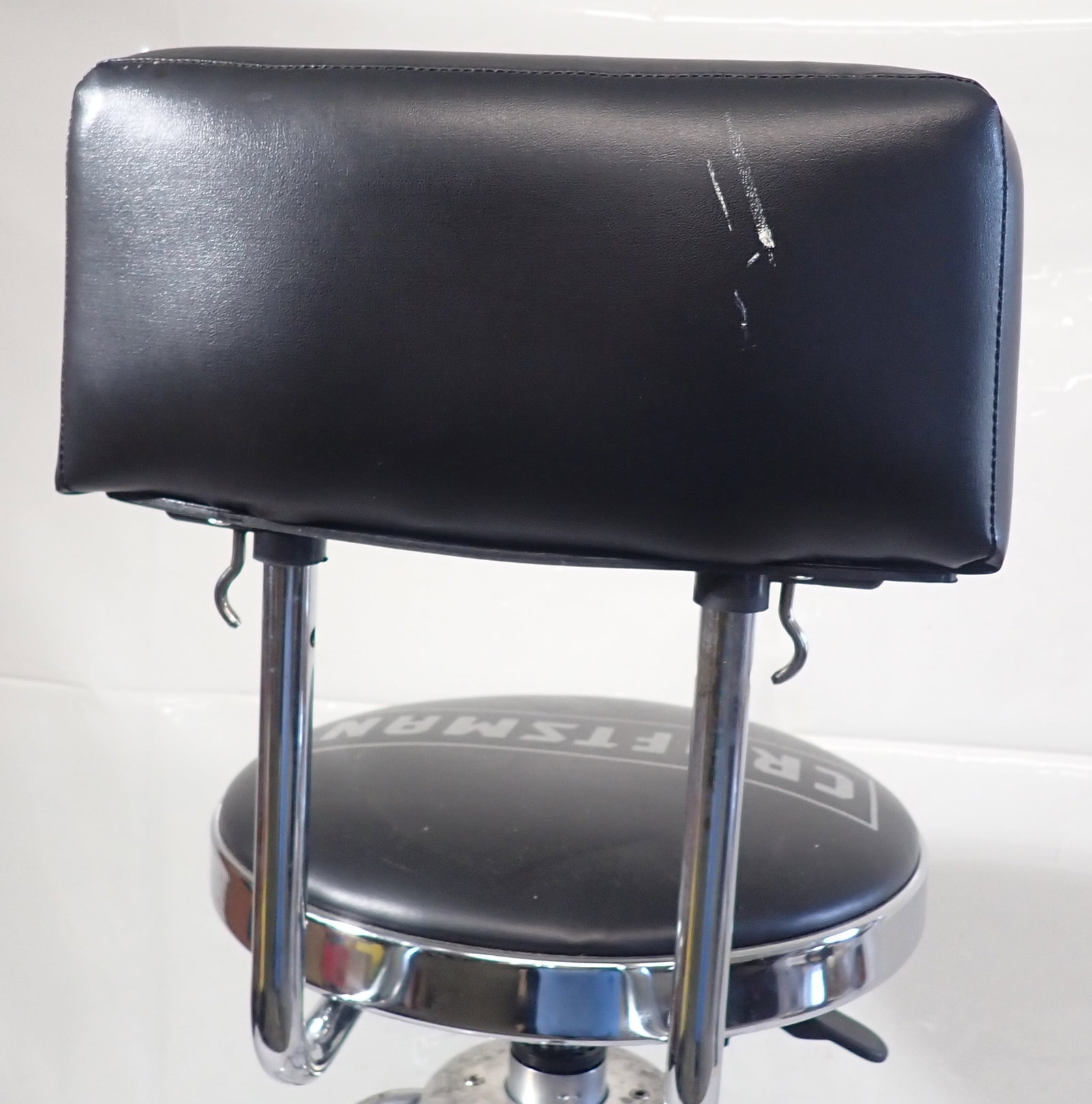 Craftsman Tools Stool - 4