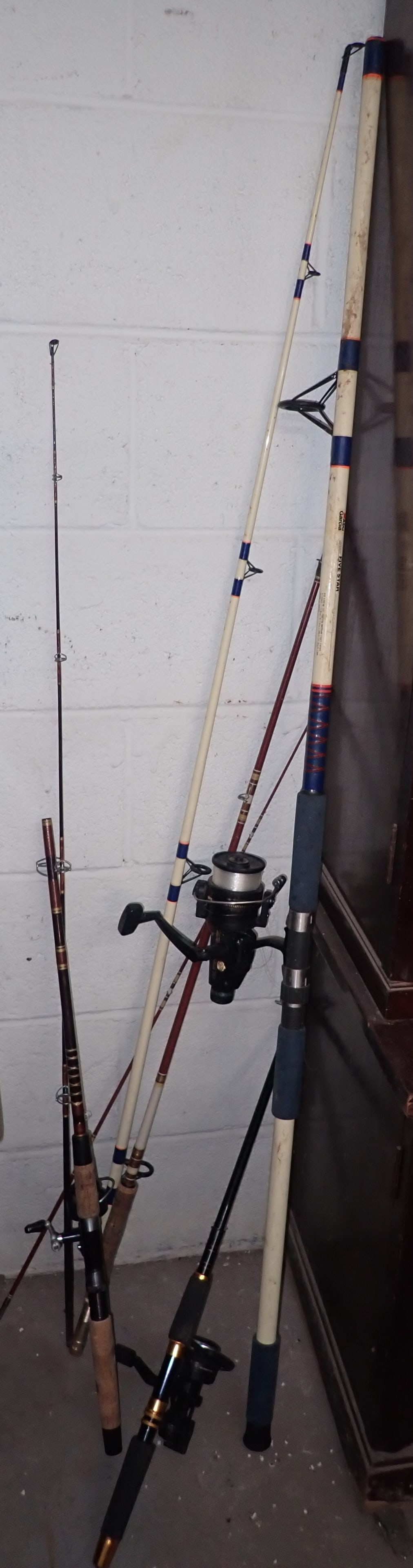 Fishing Rods & Reels: NO in house shipping !