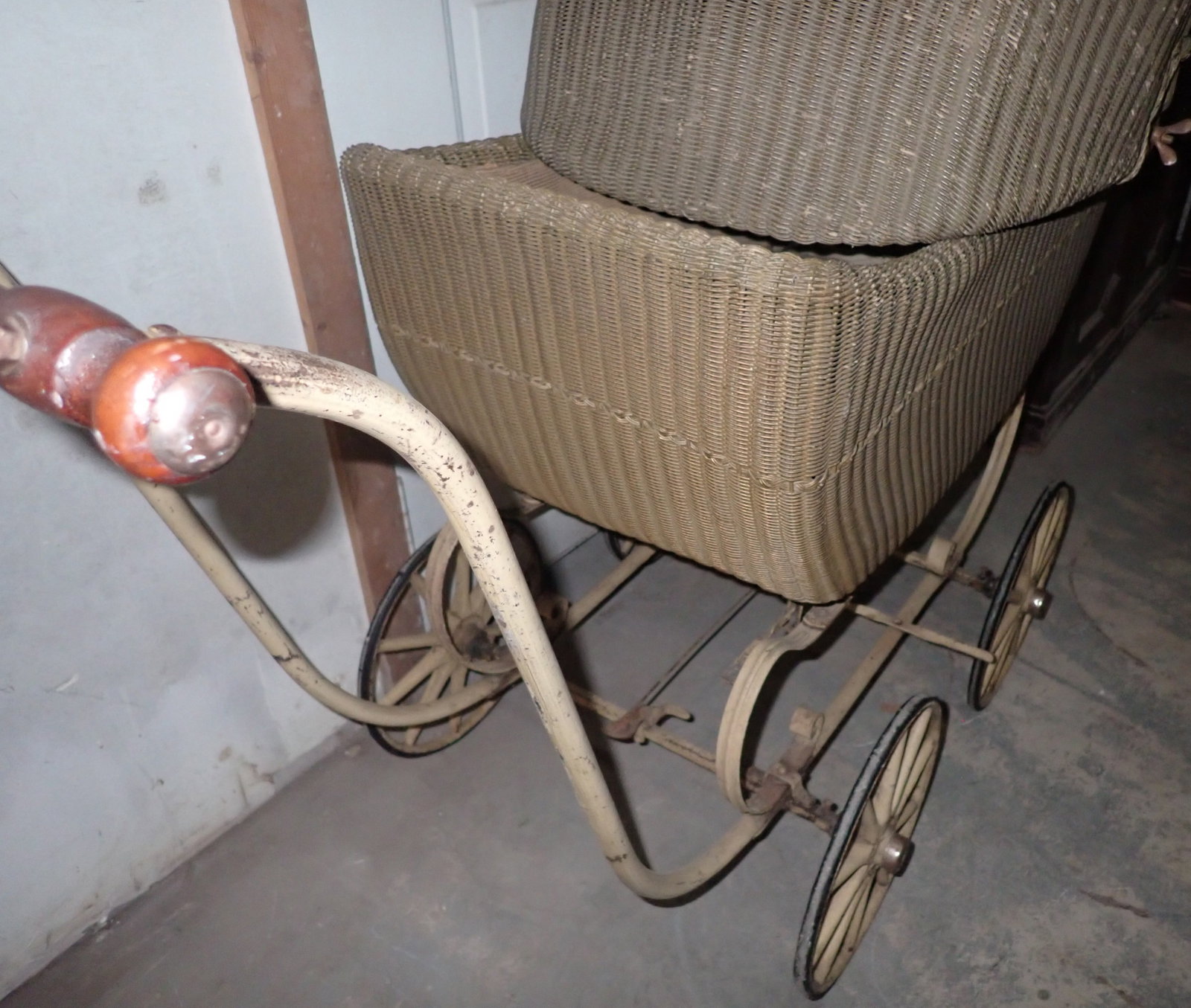 Wicker Stroller - 3