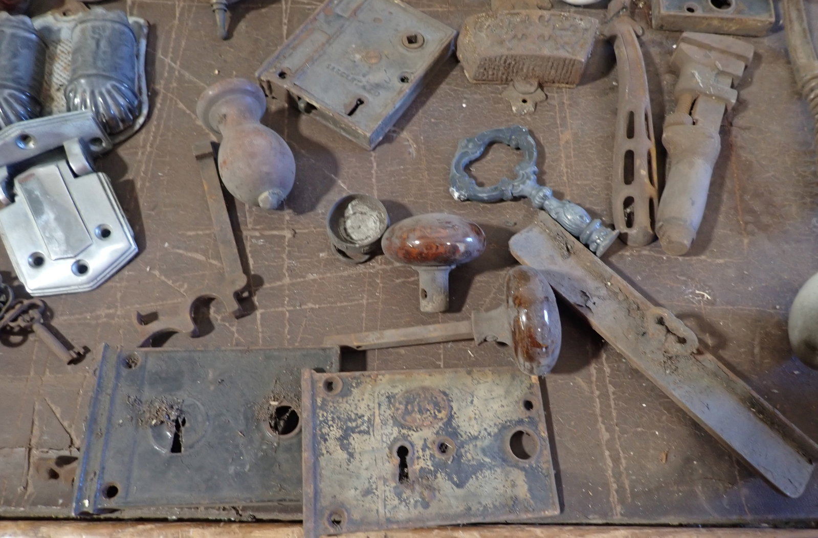 Cooler, Boot Scraper, Door Knobs, Hardware, & Misc - 6