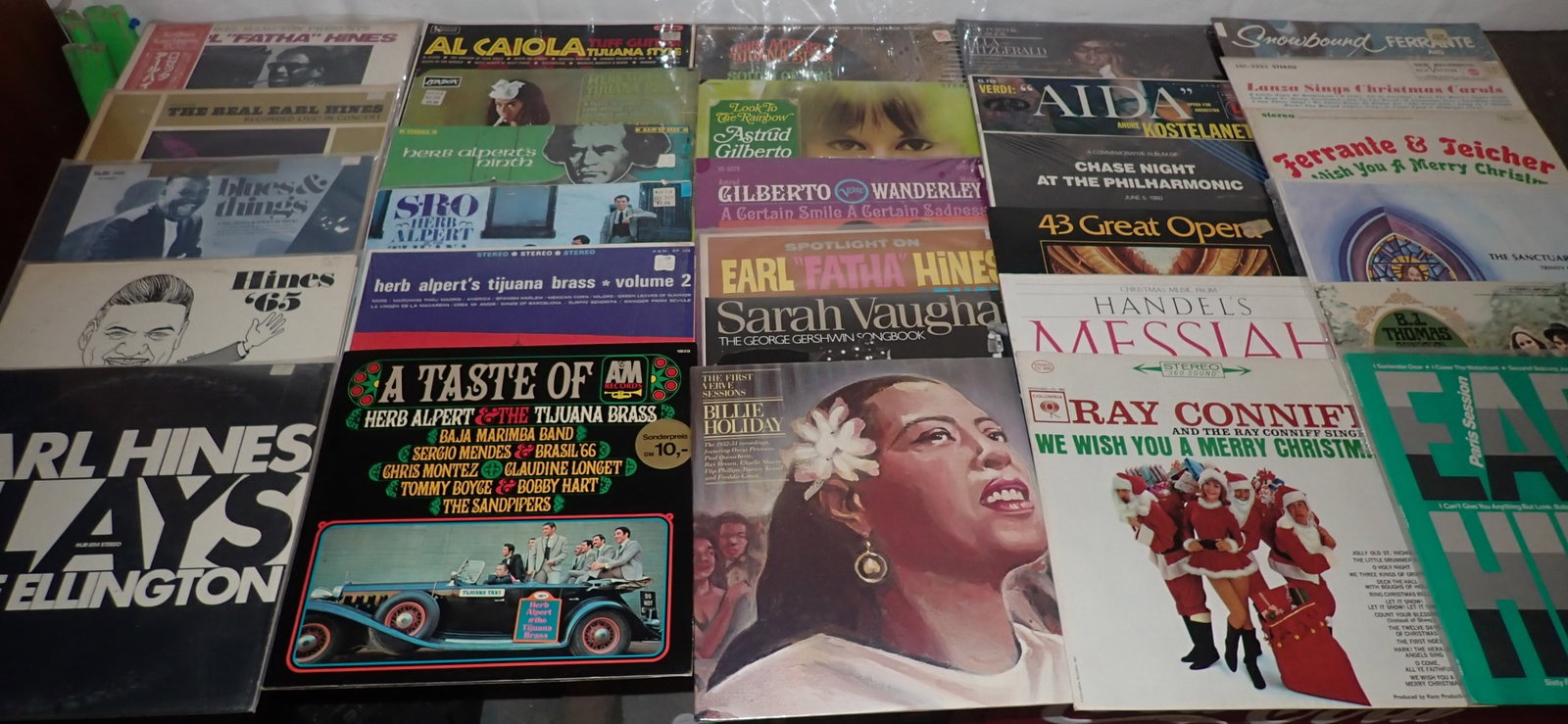 Earl Hines & Misc Records / Vinyl: We do not guarantee correct record is in correct sleeve. Shipping available.