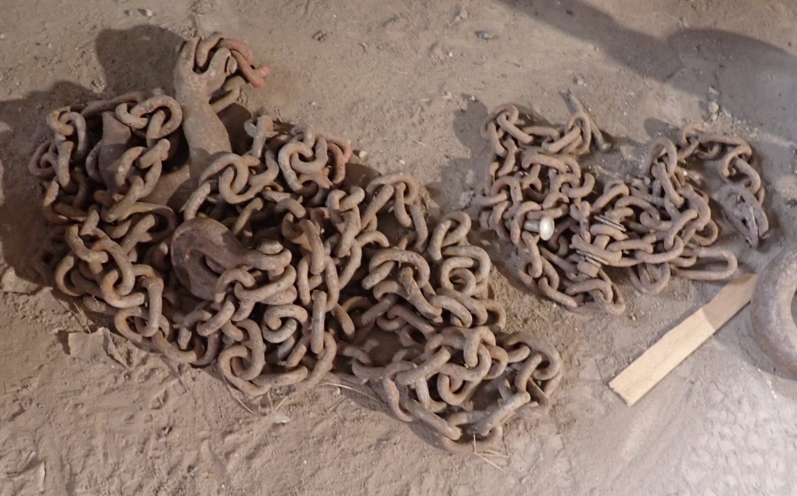 Chains - 4