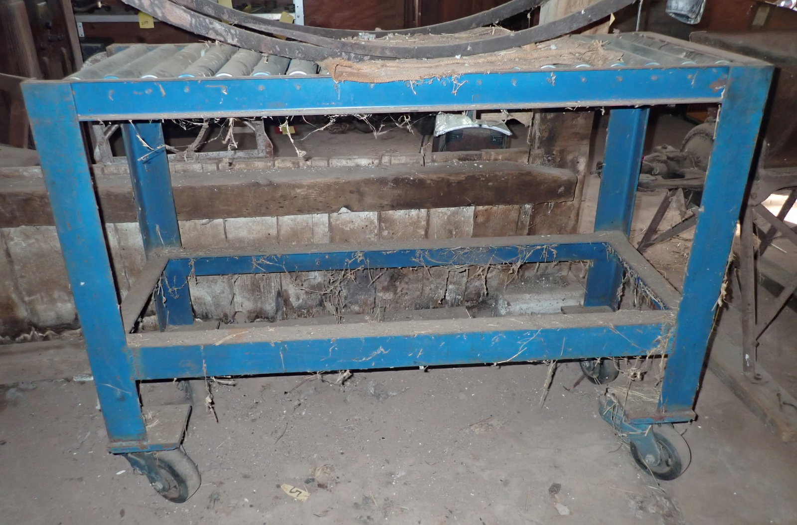 Roller Table: Apprx 18 1/2" x 48 3/4" x 36 1/2" tall. No in house shipping ! Bring help to load !