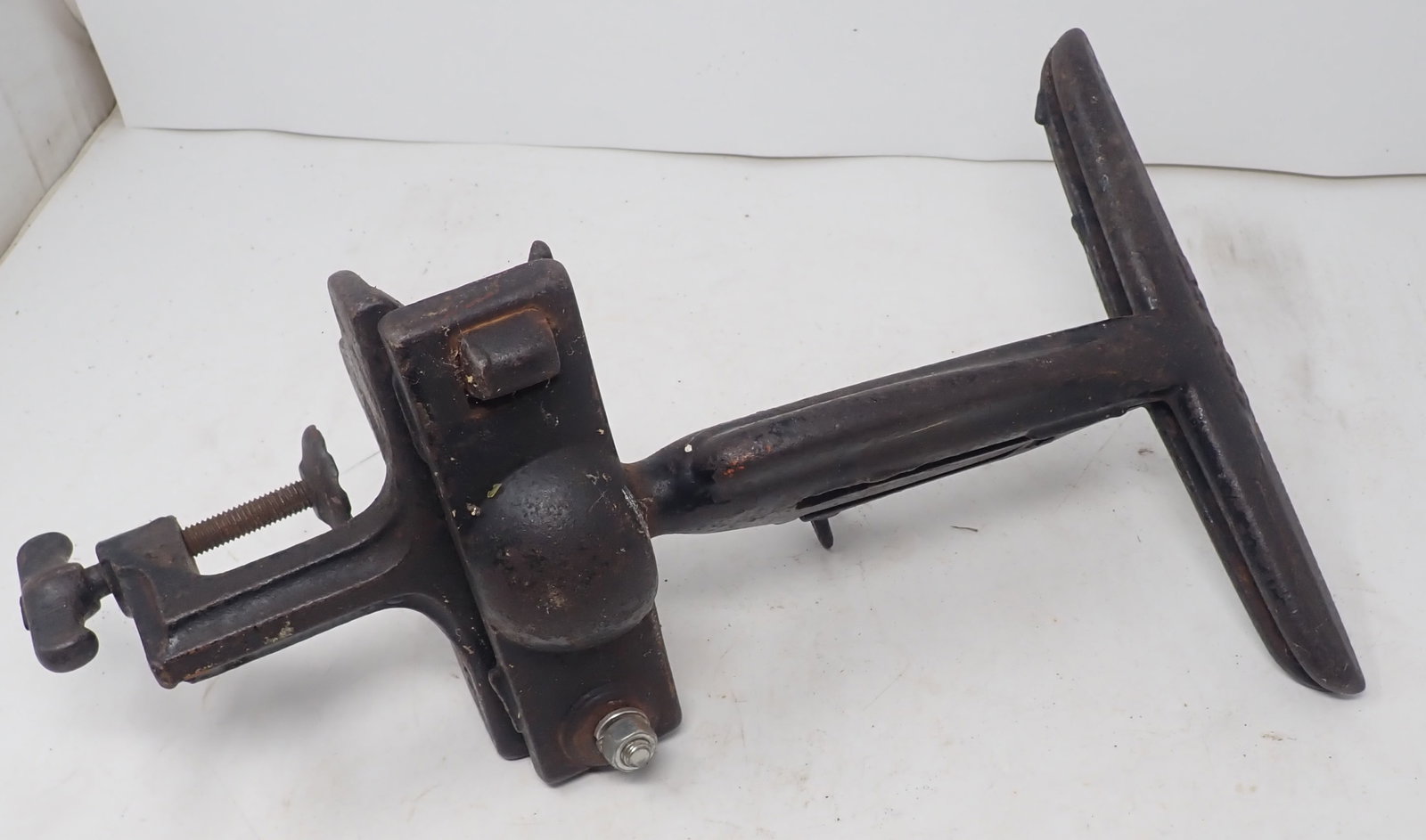 Sargent No. 105 Saw Vise (1 of 6)