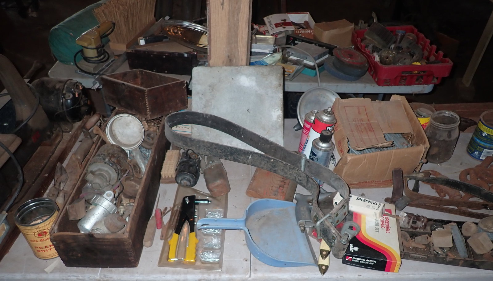 Contents of Tables: Must take All ! No in house shipping !