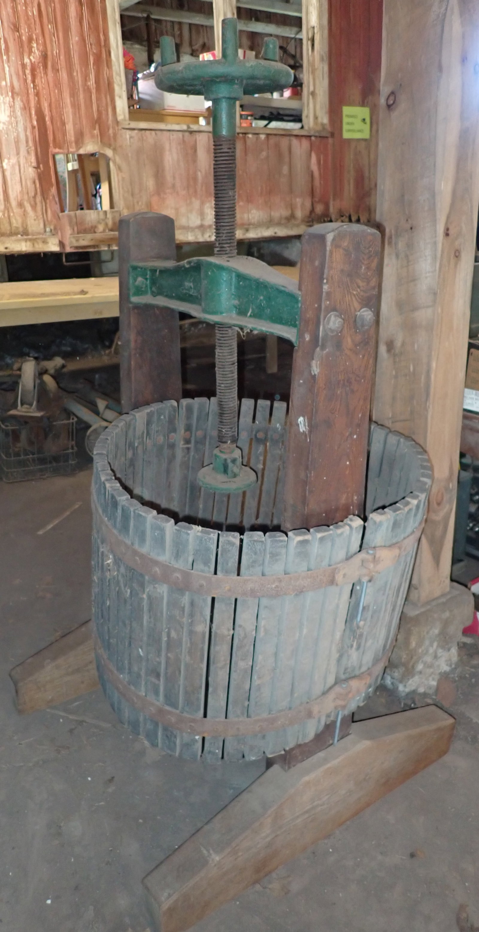 Large Cider Press: Apprx 30 3/4" x 32" x 60" tall. No in house shipping! Bring proper help to load !