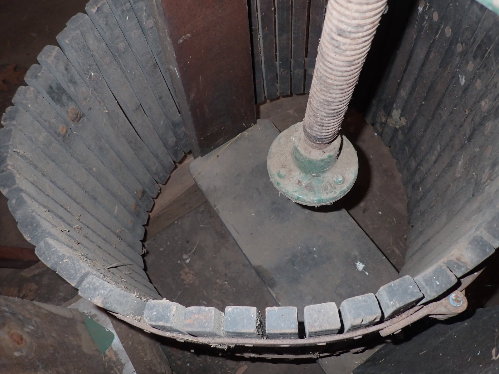 Large Cider Press - 7
