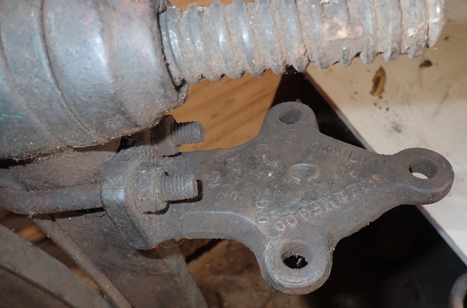 Blacksmith Post Vise - 3