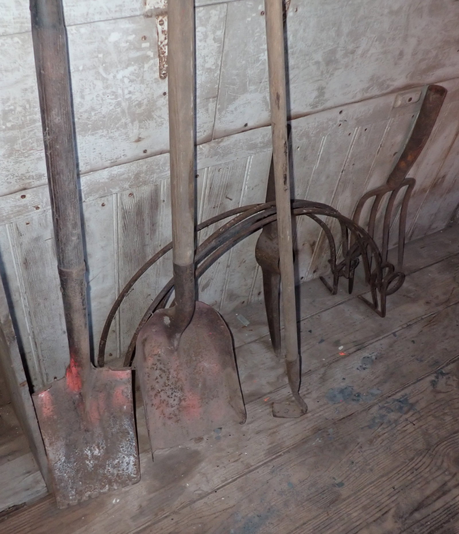 Garden Tools, Hand Tools, Chains, Misc - 5