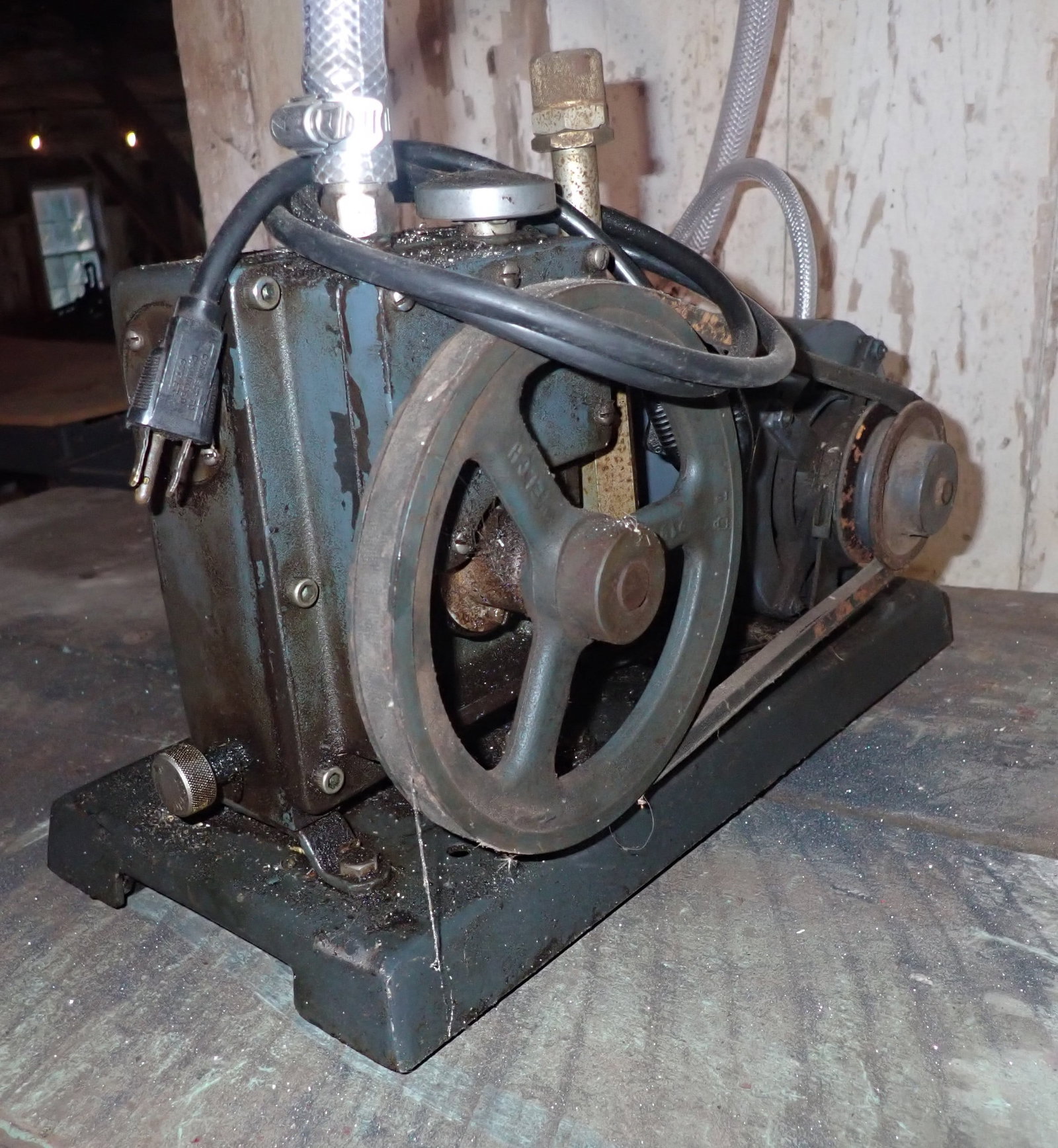 Disto-Pump Model 1399 - 3