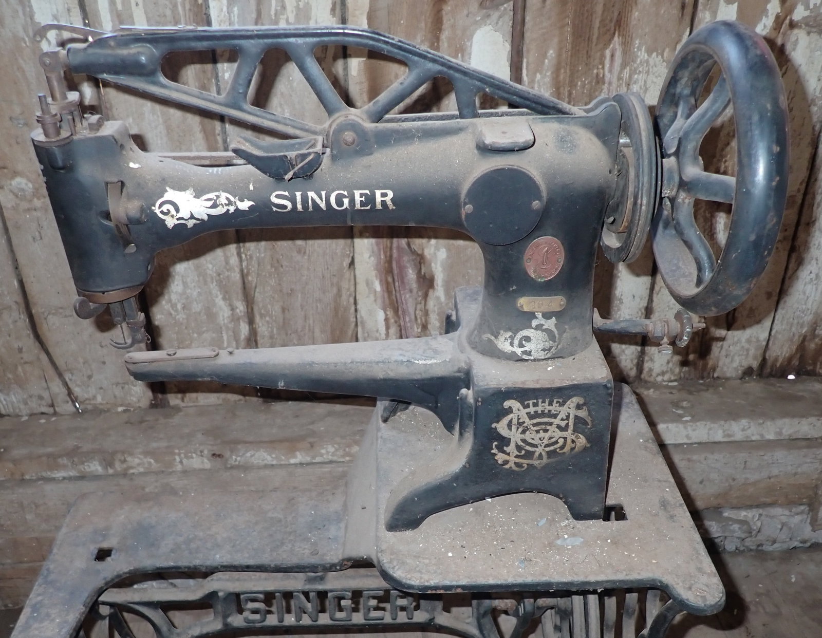 Singer Leather Sewing Machine - 2