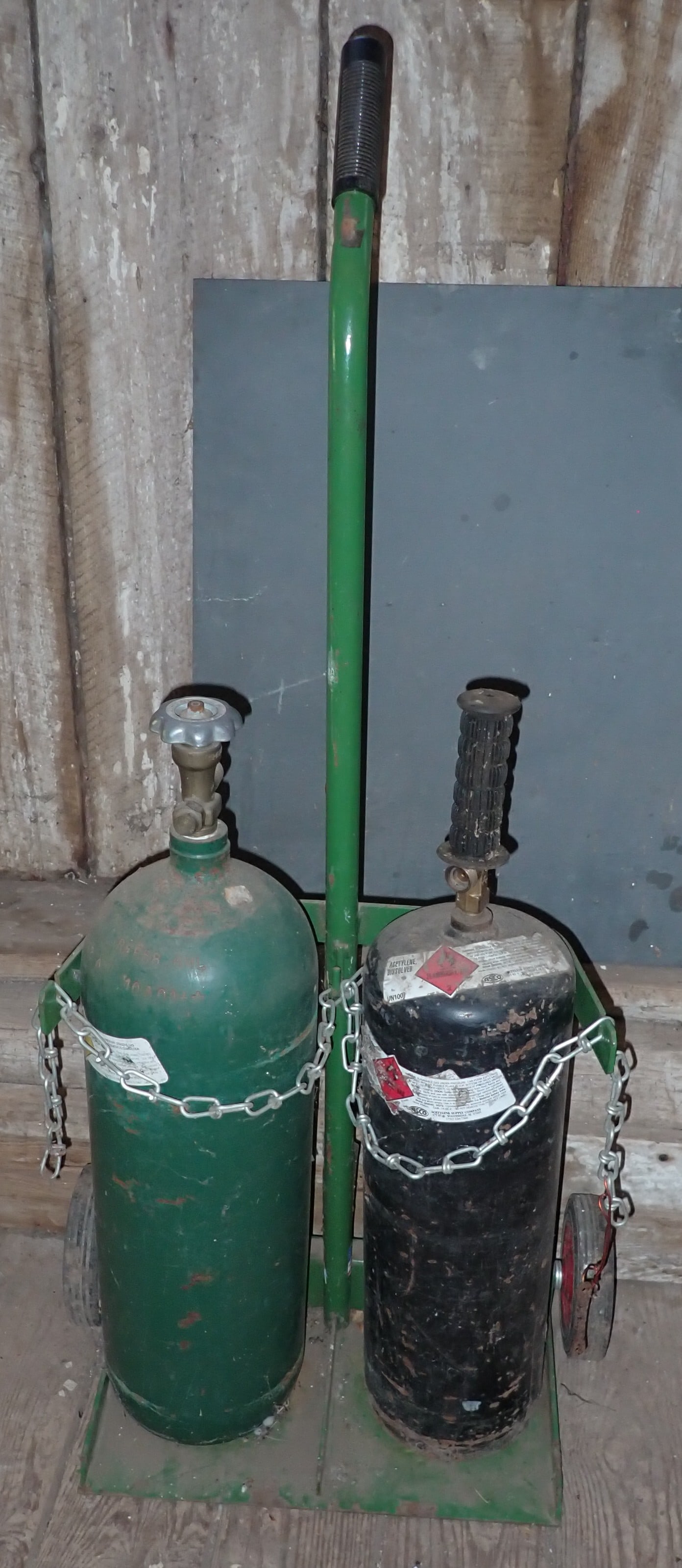 Oxygen , Acetylene Tanks, & Cart: No in house shipping !