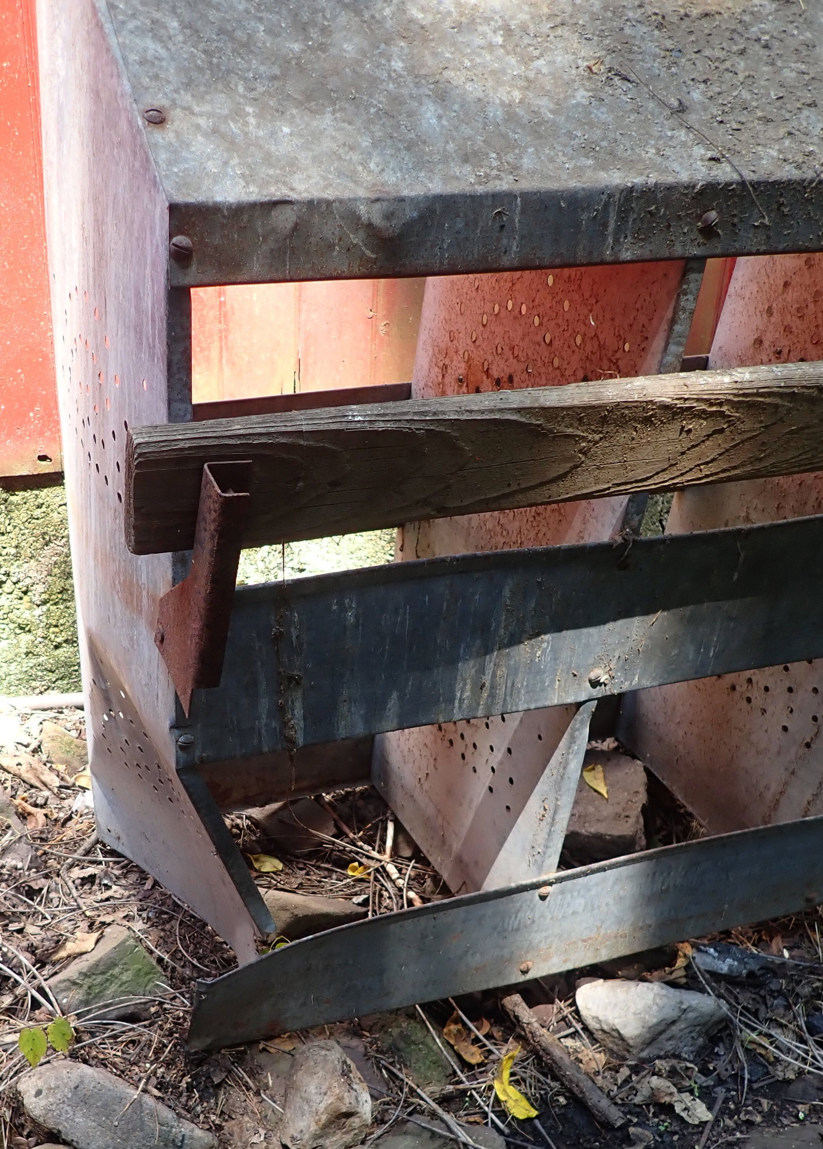 2 Chicken Nesting Boxes - 3
