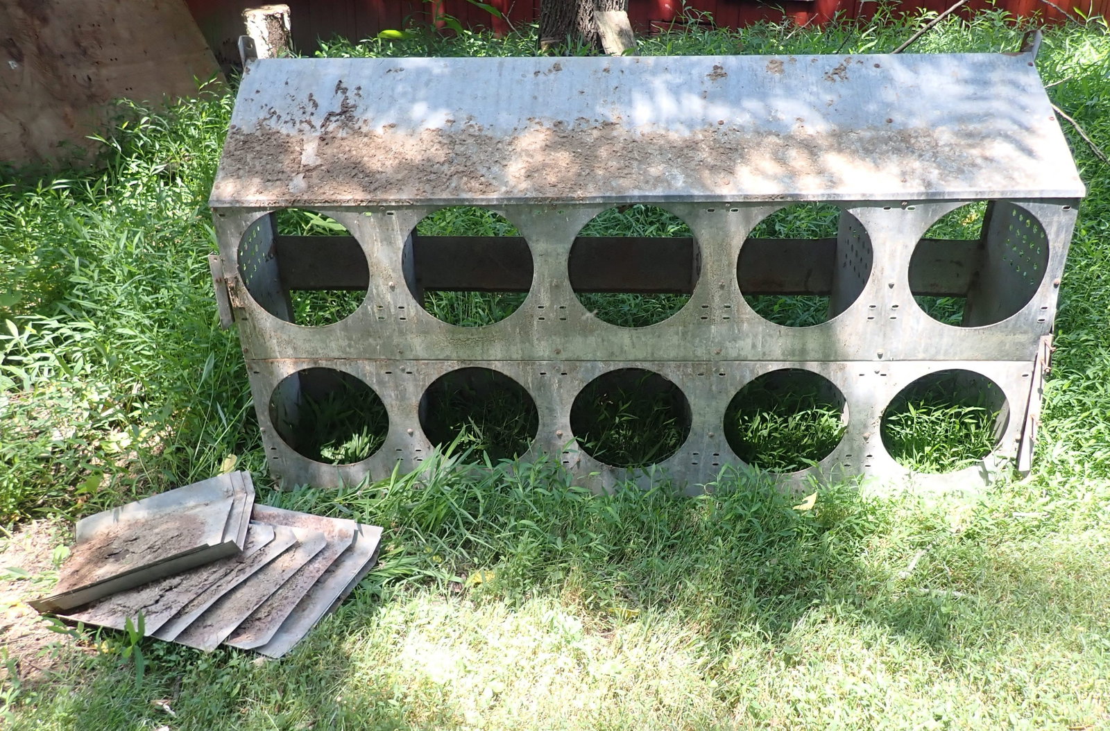 Chicken Nesting Box: Approx 13" x 60" x 33 1/2" tall. No in house shipping !