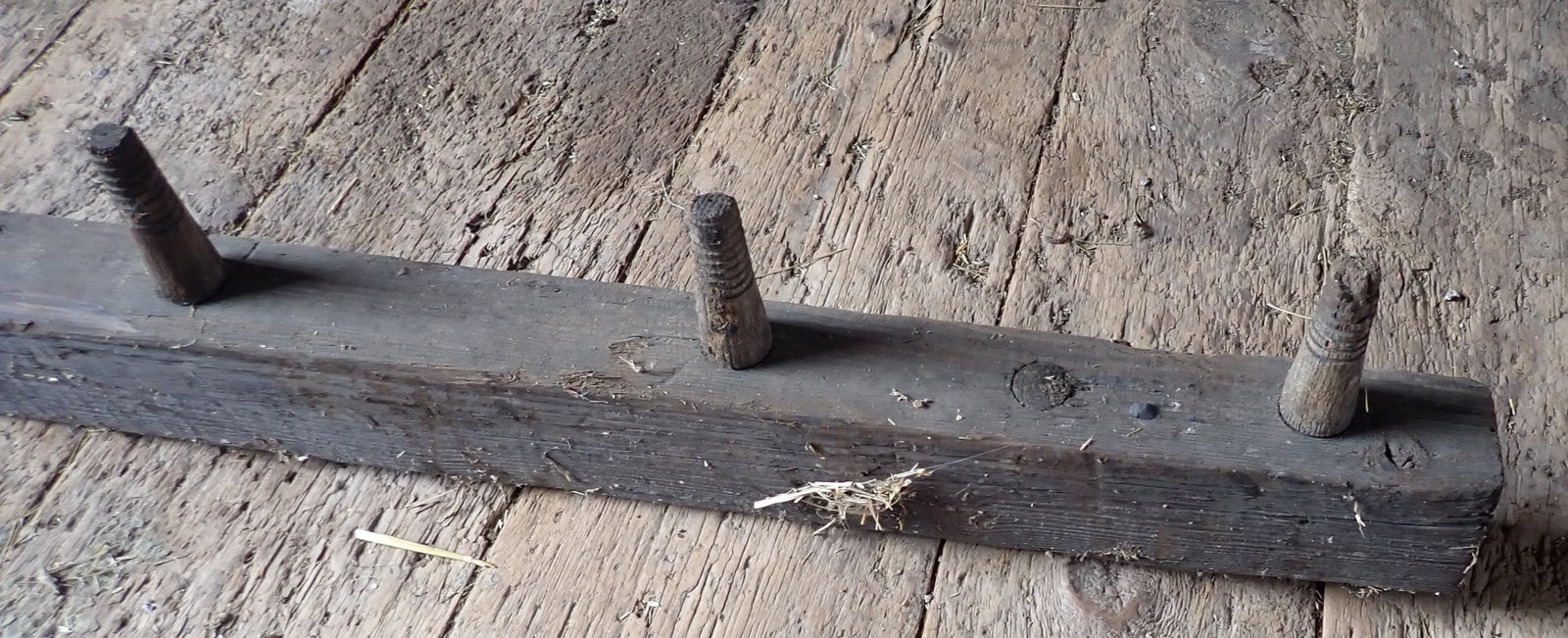 Insulator Post - 2