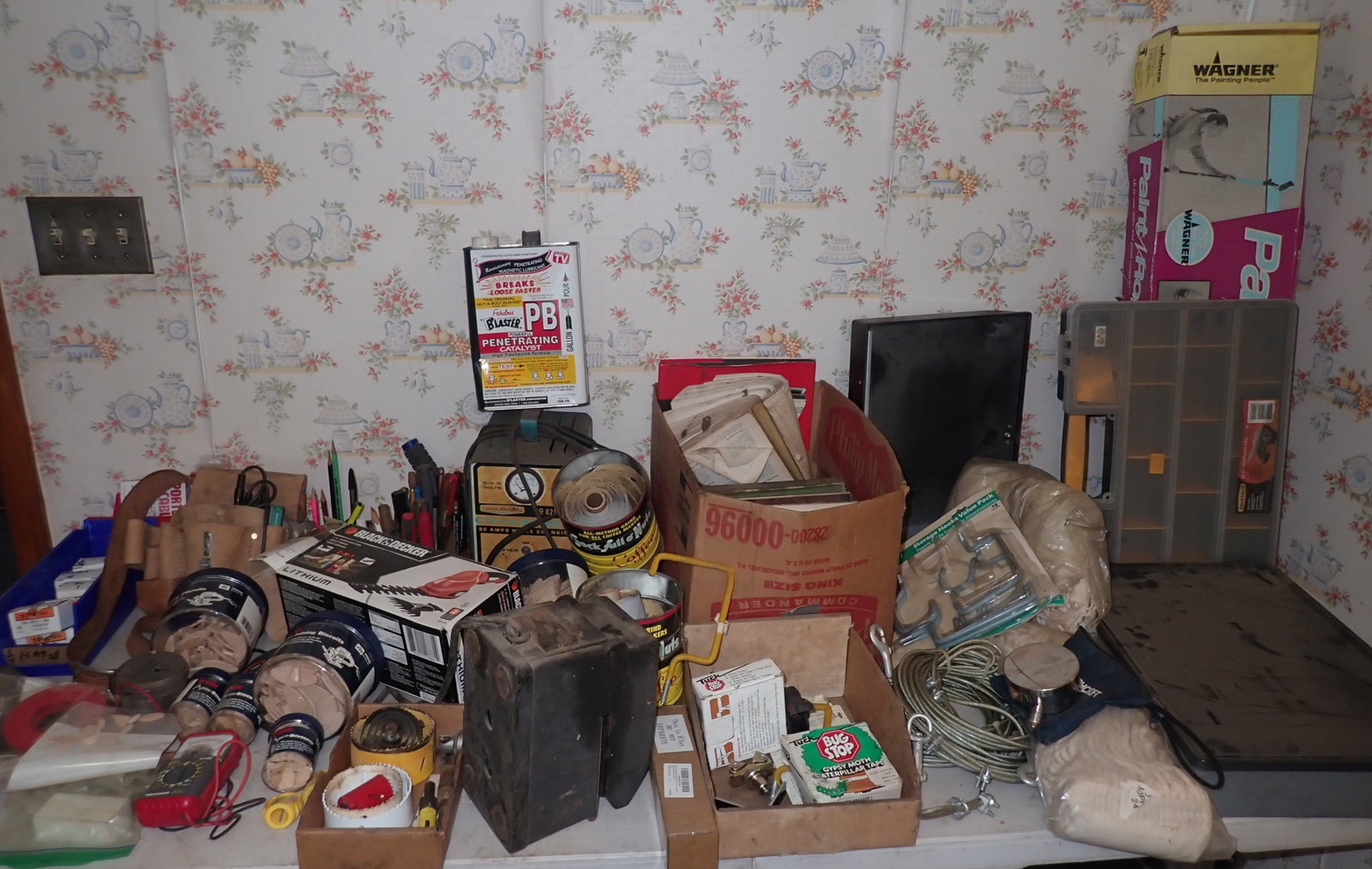 Parts Organizers, Tool Belt, Wood Joining Biscuits, & Misc (1 of 12)