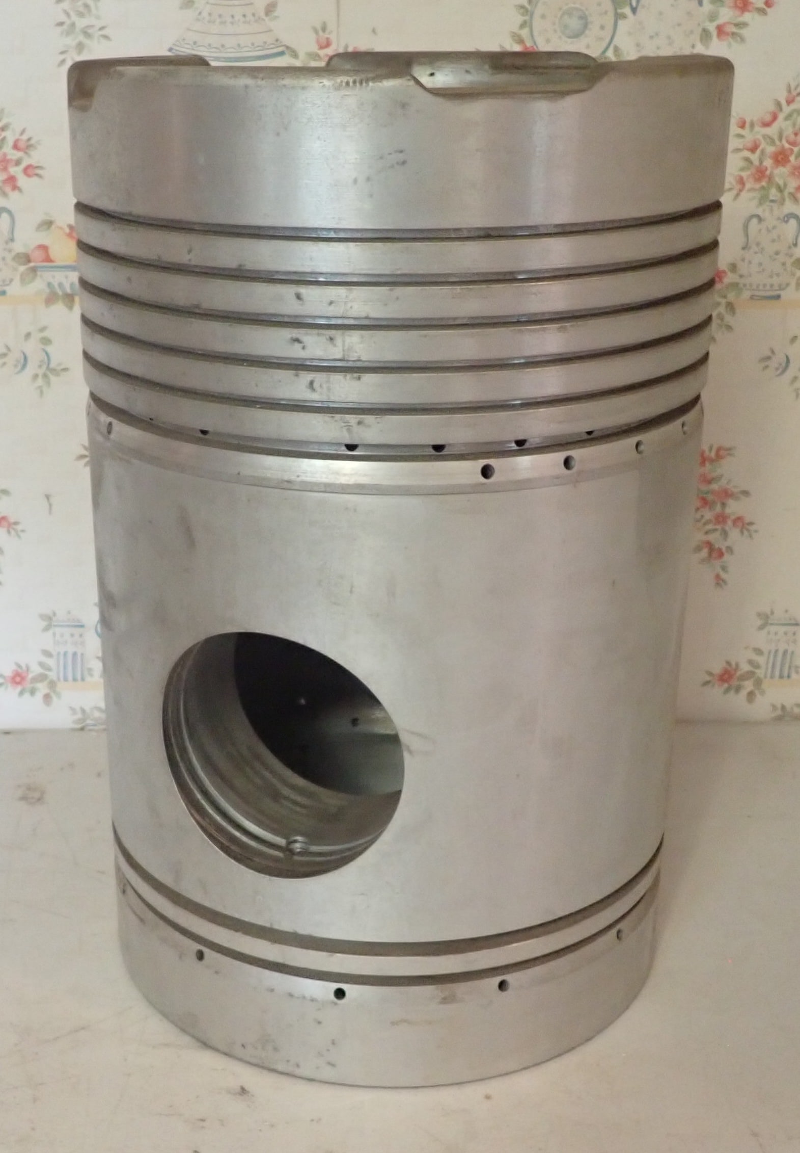 Massive Locomotive / Train Aluminum Piston: Apprx 12 1/2" in diameter and 19" tall. No in house shipping ! Weighs very close to 100lbs or more !