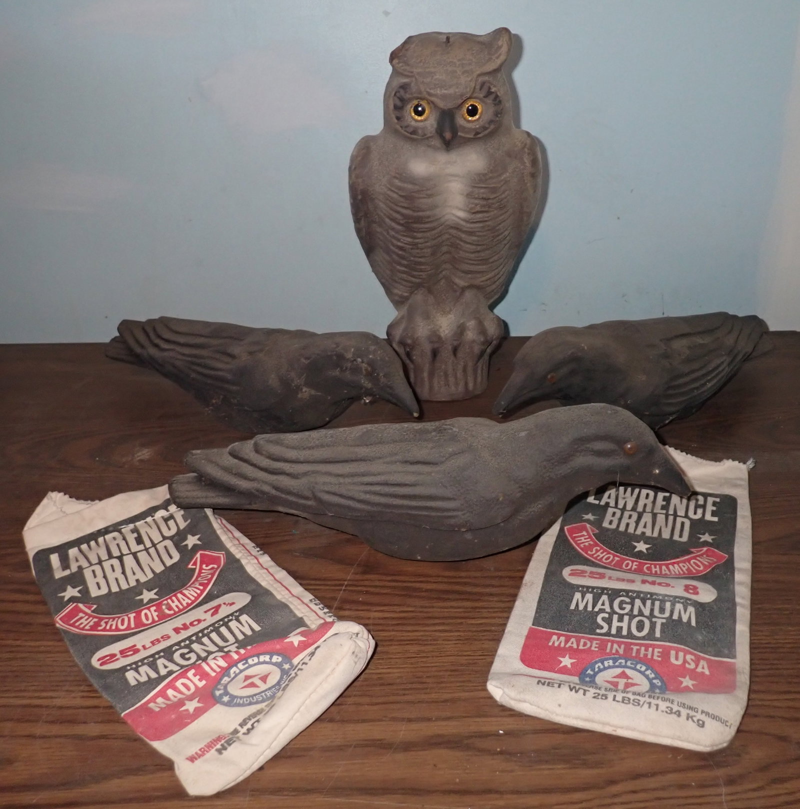 Crow, Owl Decoys & Lawrence Brand Shot Bags (1 of 3)