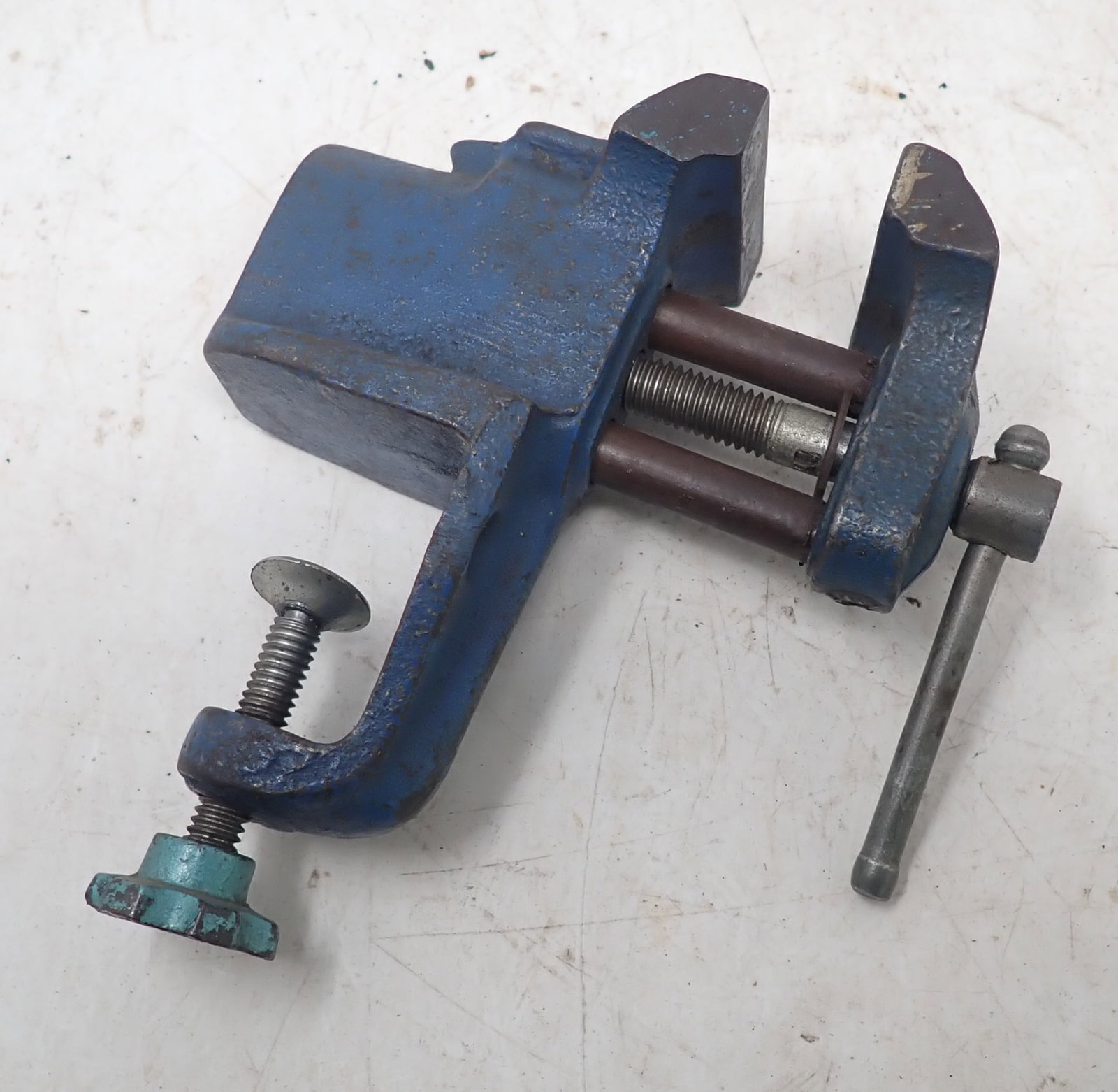 Table Top Clamp On Vise (1 of 2)