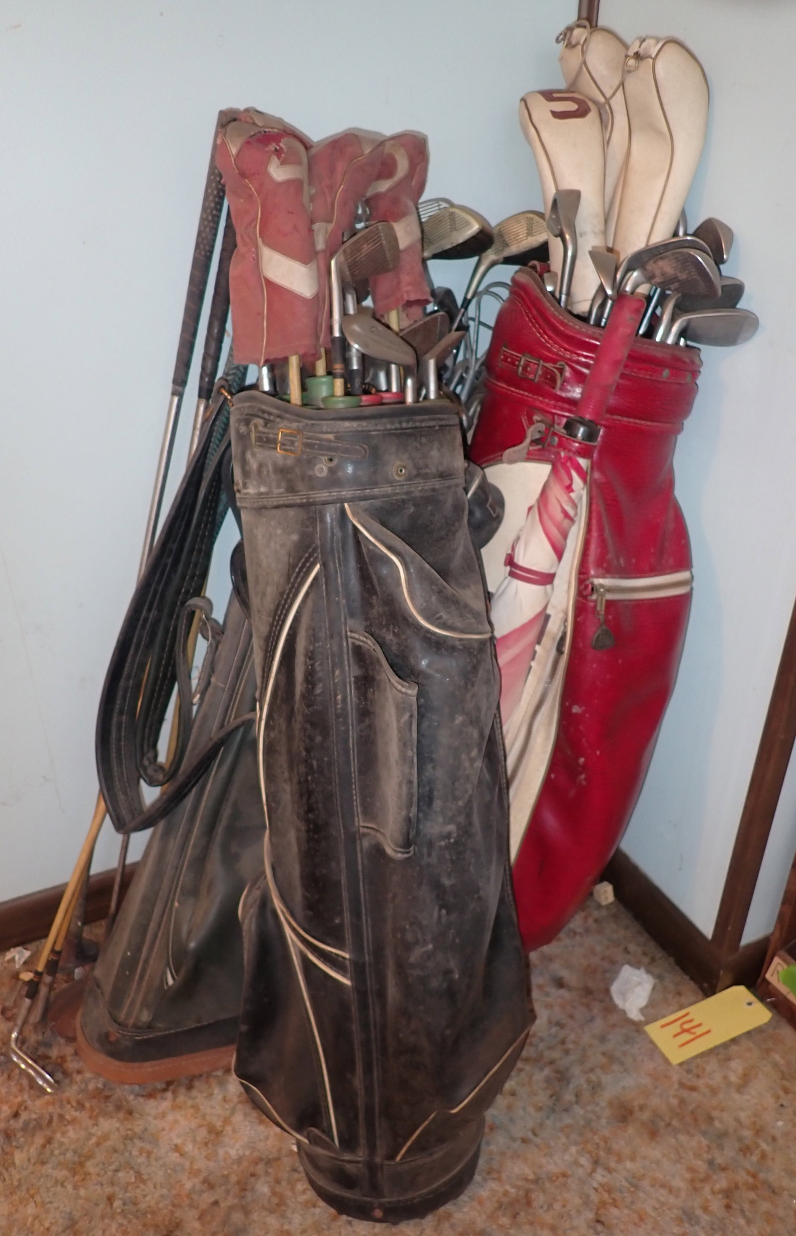 Golf Clubs: Must take all ! No in house shipping !