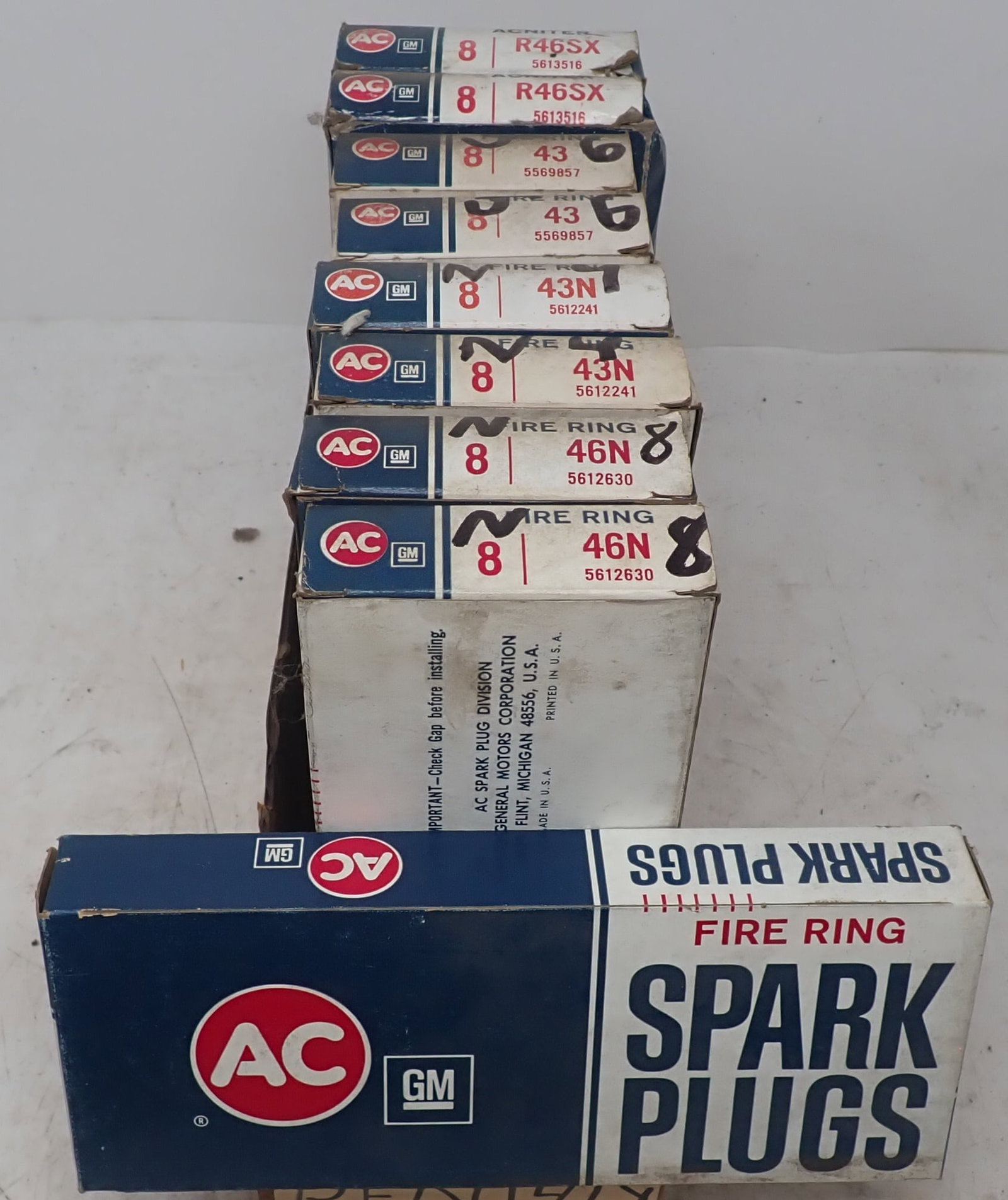 AC Spark Plugs: Shipping available