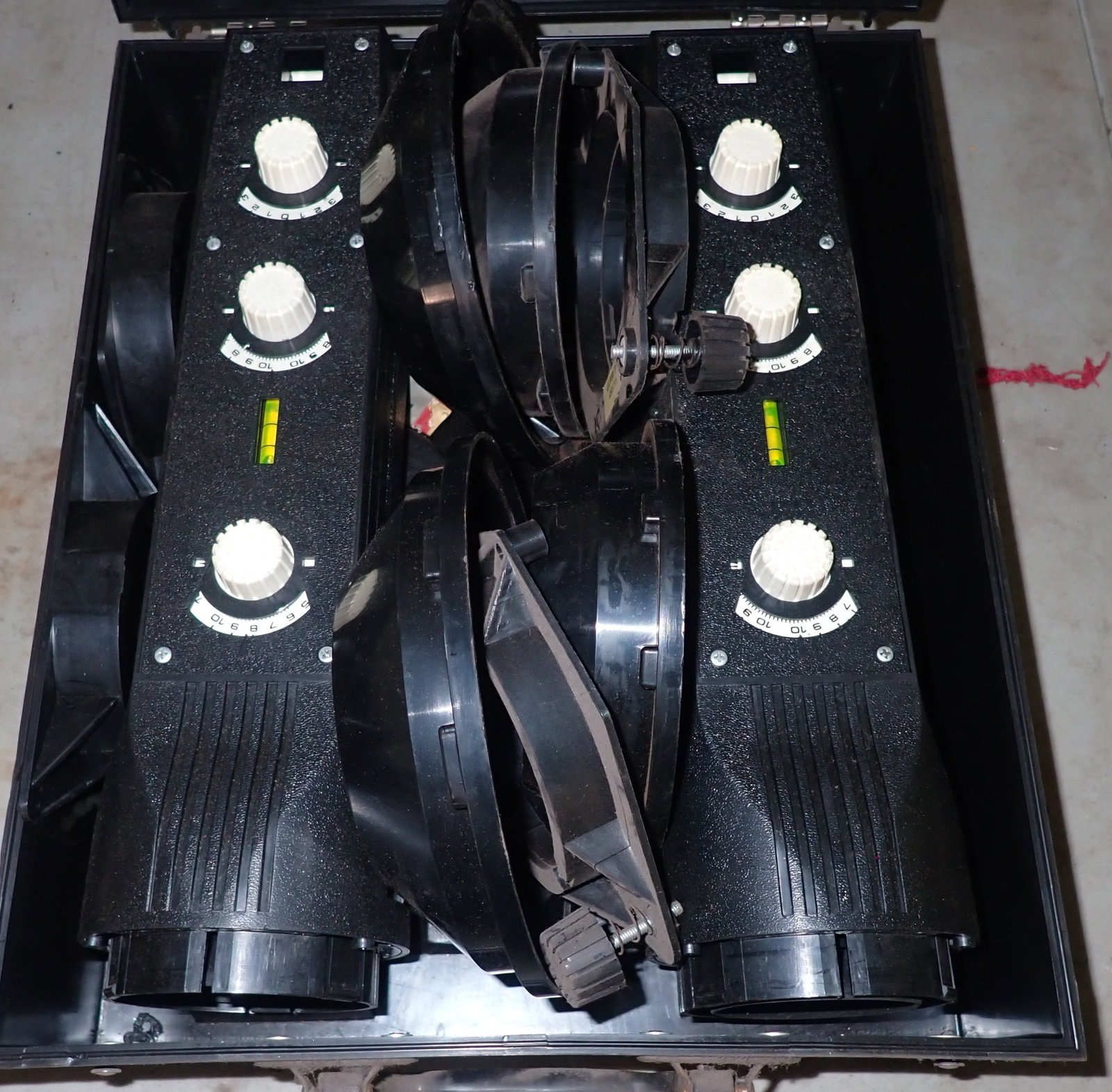 AC Guide Headlamp Aiming Kit: We do notguarantee it is complete. Shipping available