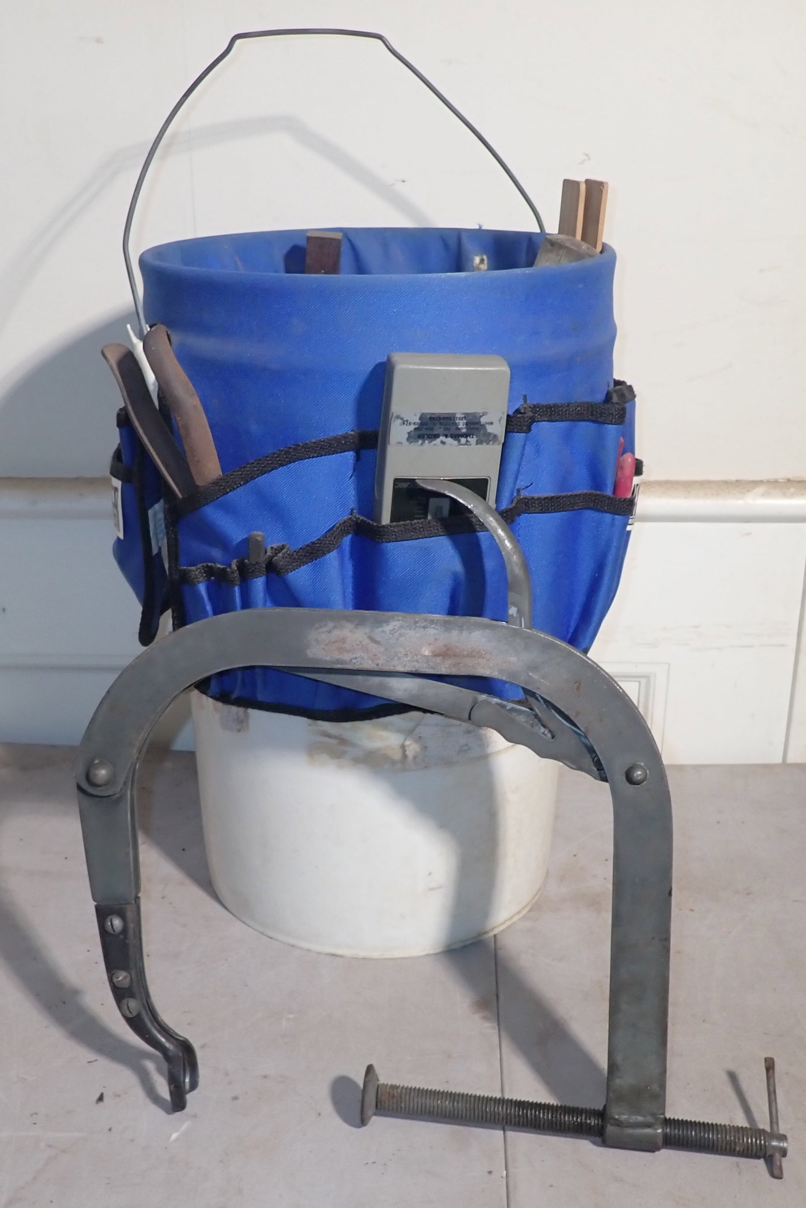 Tool Bucket w/ Valve Spring Compressor: NO in house shipping !