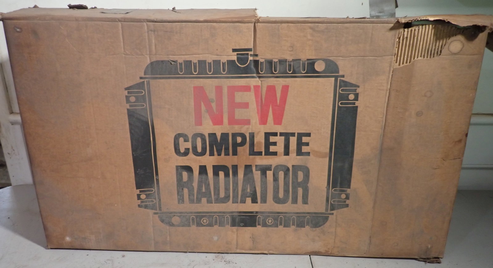 New Old Stock Radiator: NO in house shipping !
