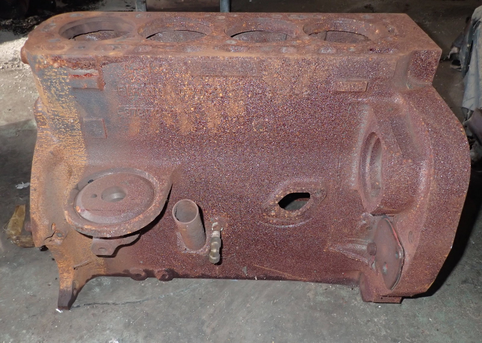 Engine Block: No in house shipping ! Bring proper help / equipment to load !