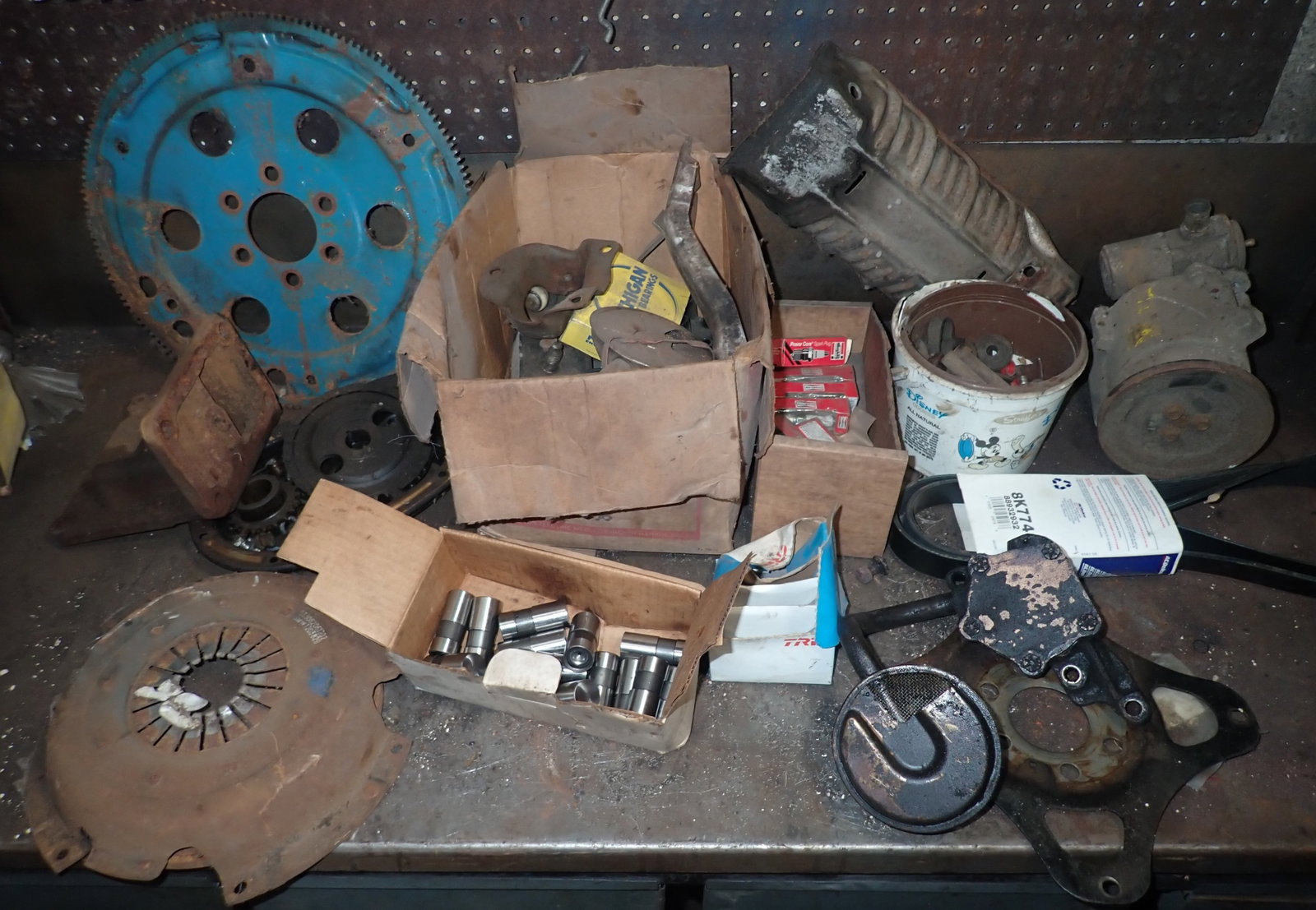 Crankshafts, Valve Covers, Misc Car Parts: Must take all ! No in house shipping !