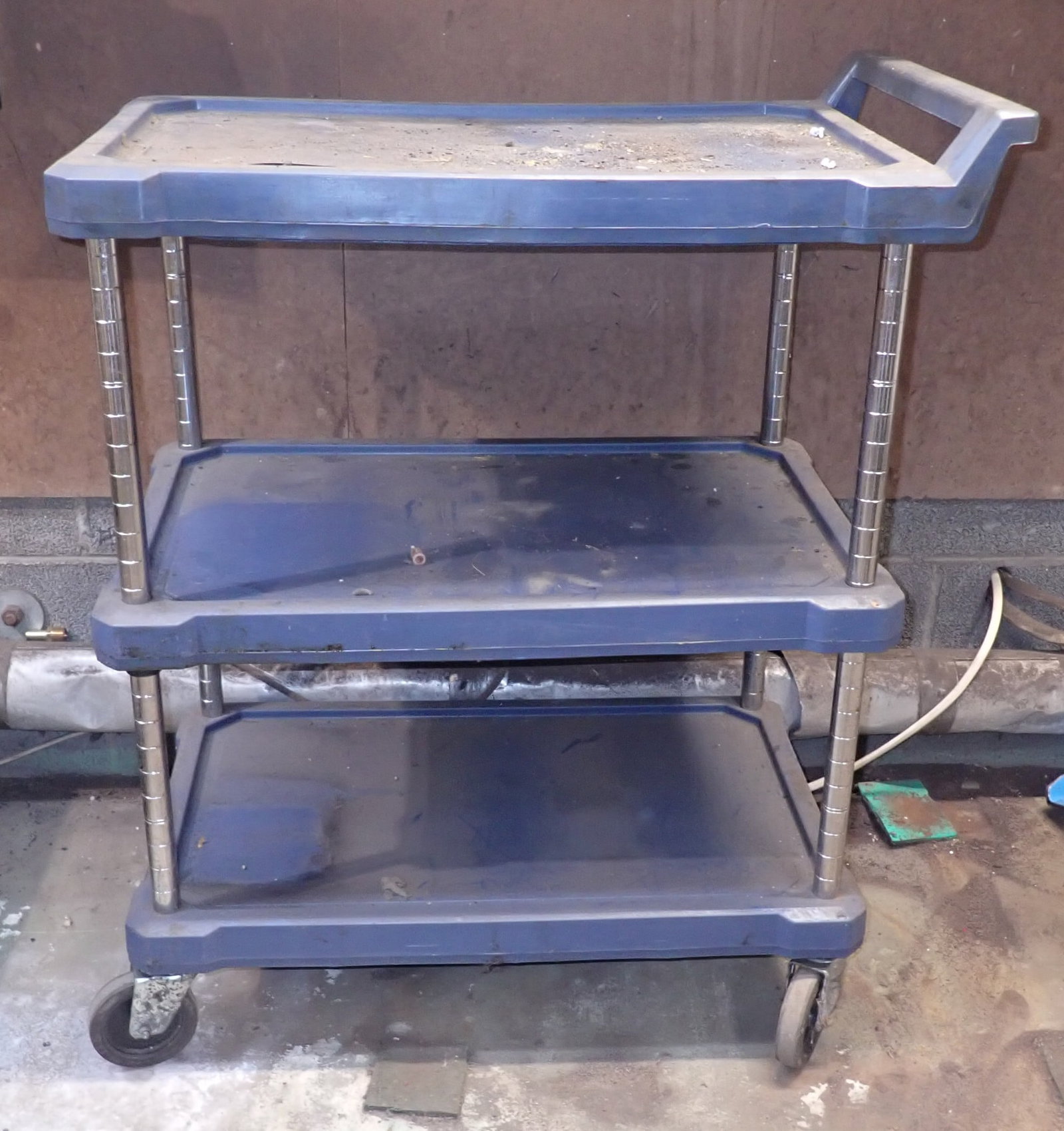 Rolling Shop Cart (1 of 2)