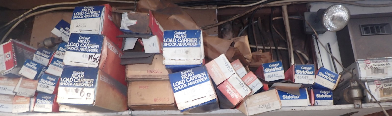 Gabriel & Misc Shocks: Must take all ! No in house shipping !