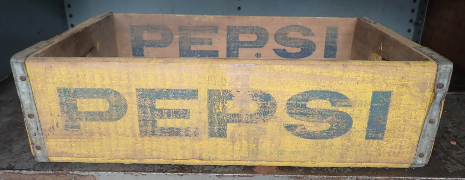 Wooden Pepsi Crate: Apprx. 11 3/4" x 18 1/4" x 5 1/2" tall. Shipping available