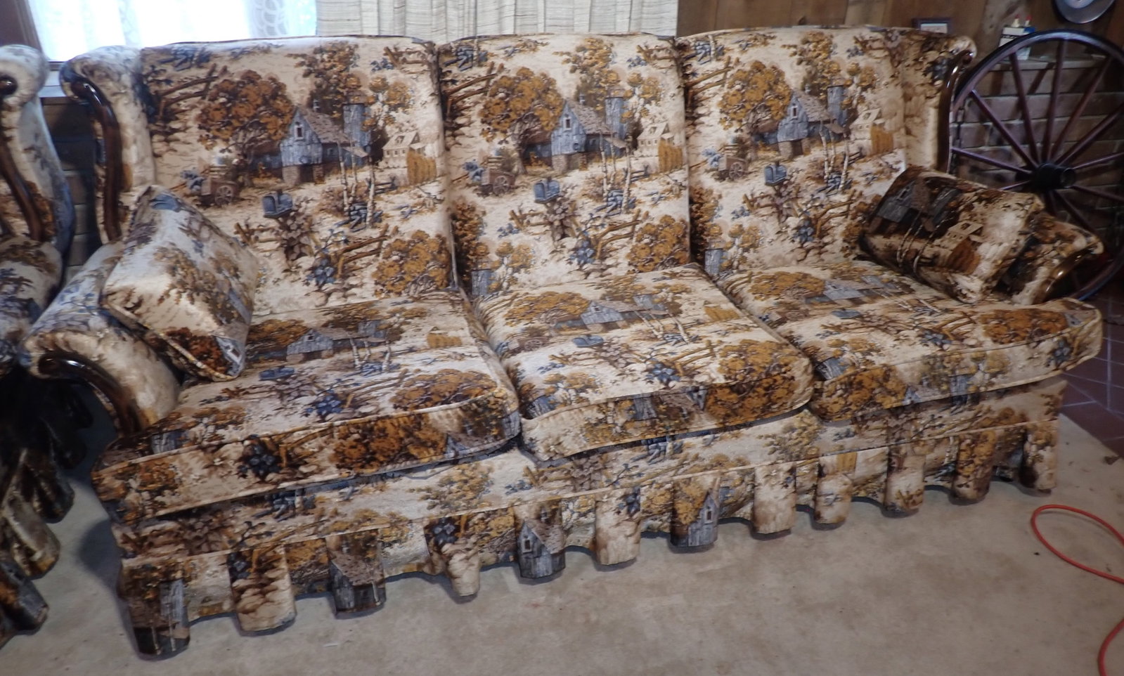 Sofas & Chairs - 3