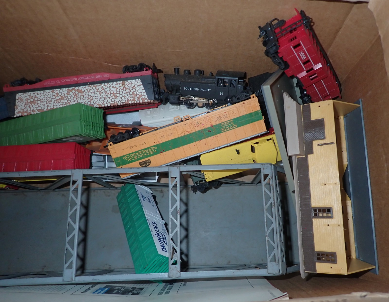 HO Scale Trains - 3