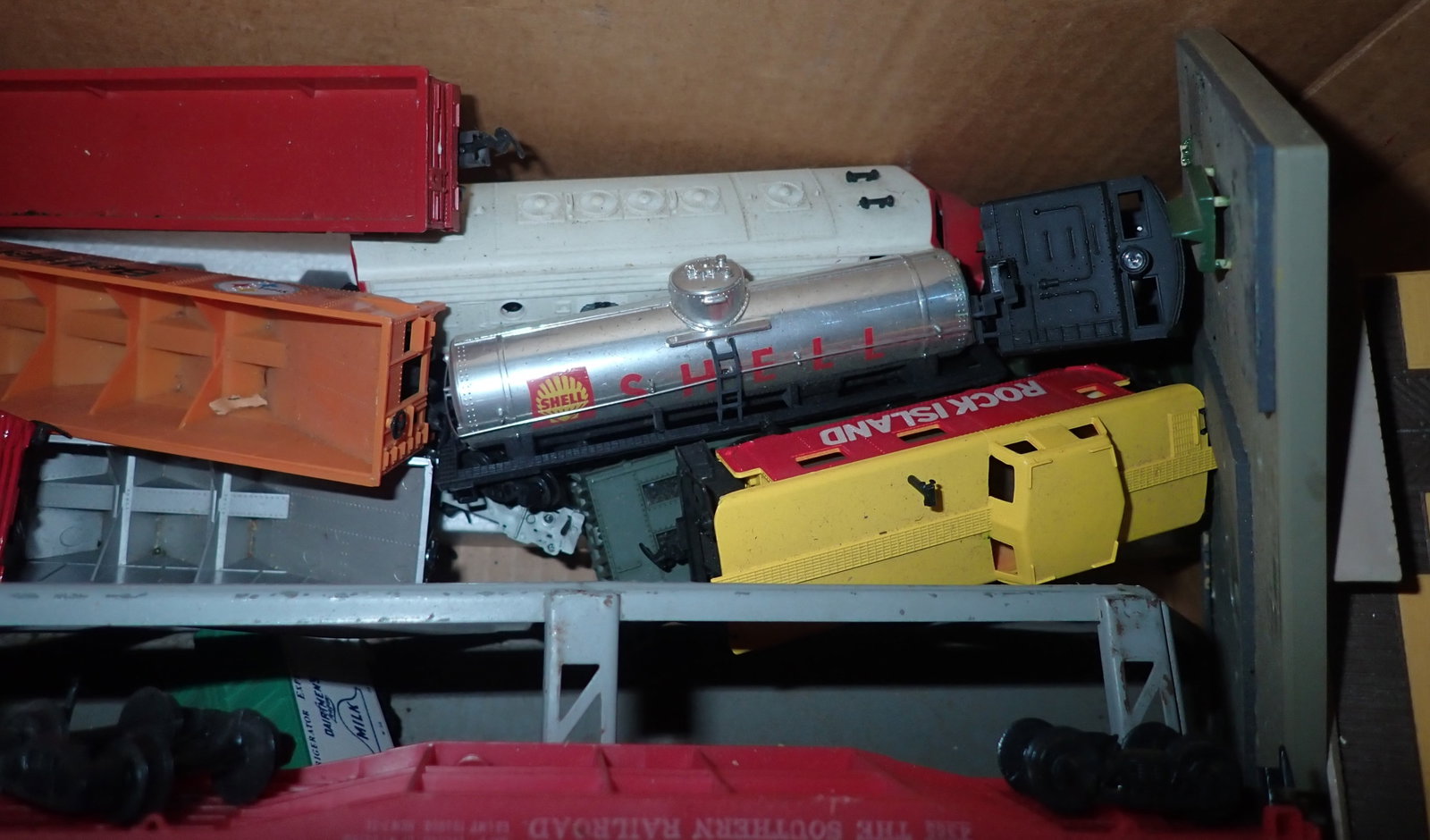 HO Scale Trains - 6