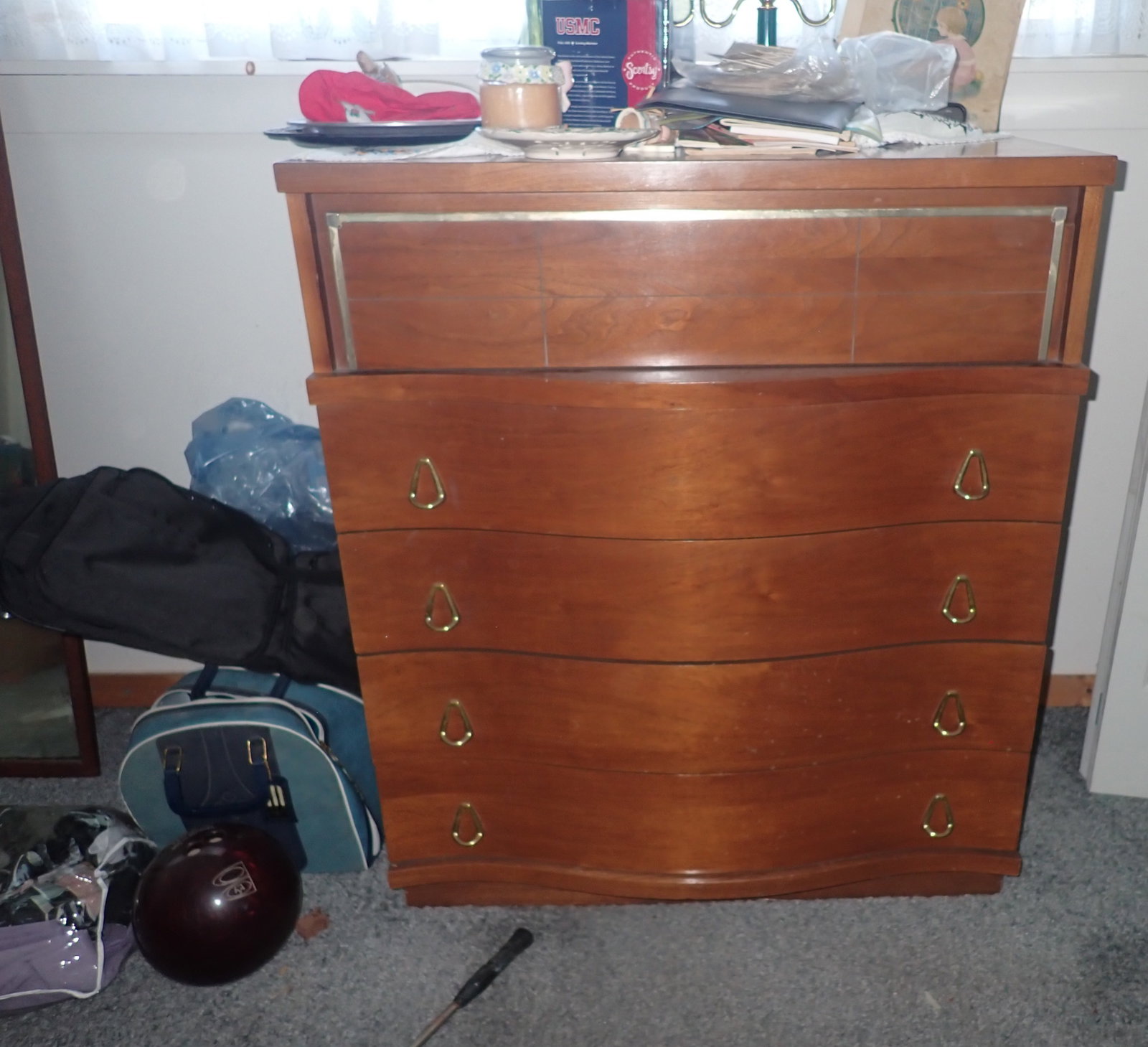 Partial Room Contents - 4