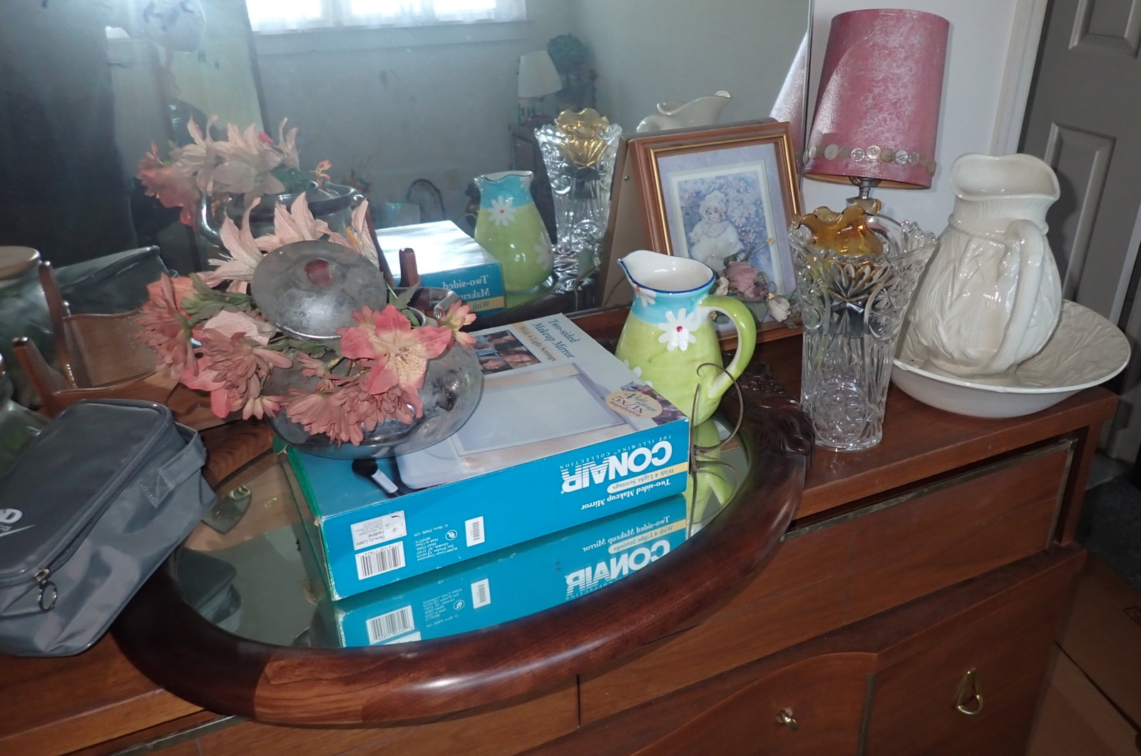 Partial Room Contents - 7