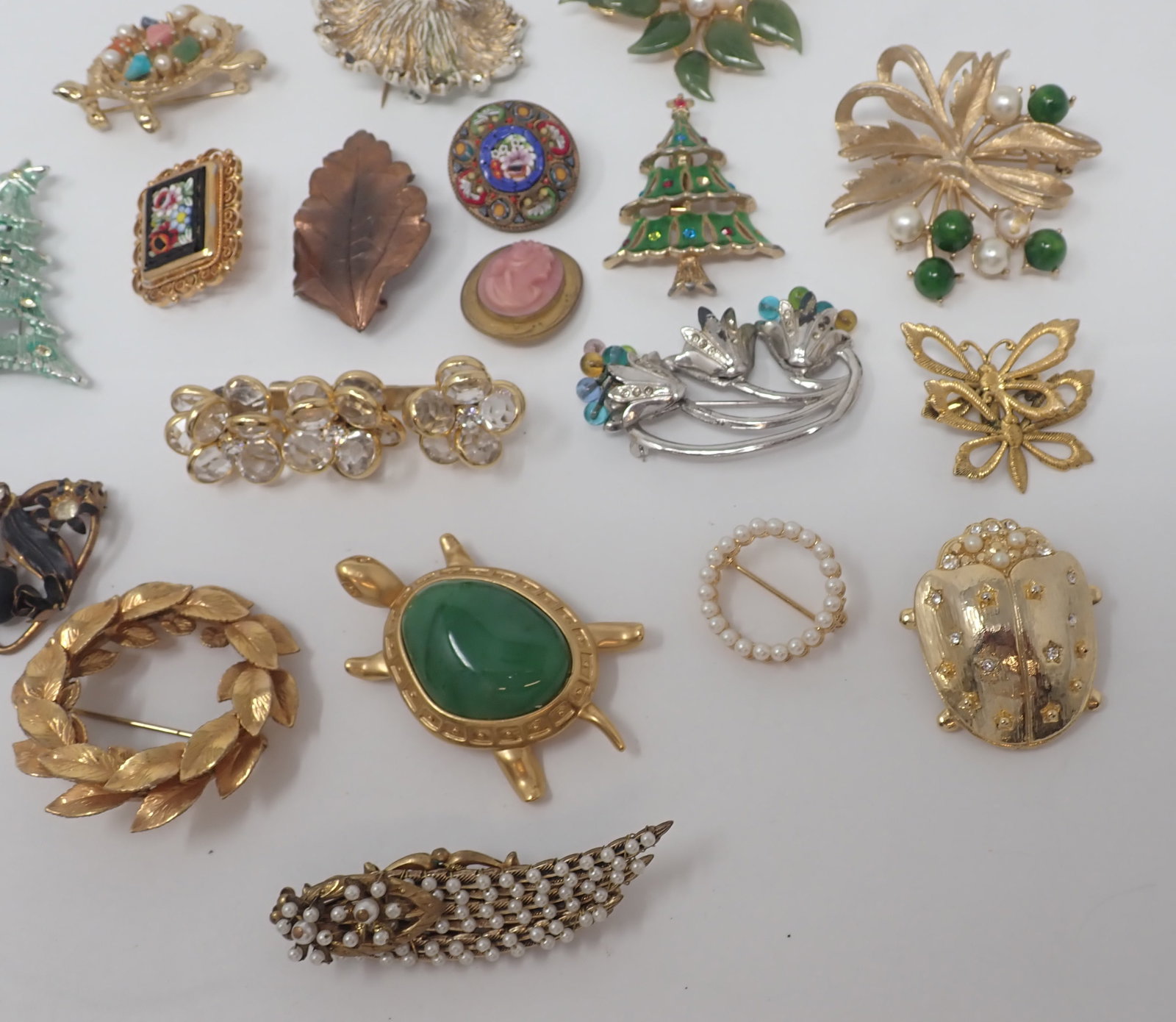 Brooches - 4
