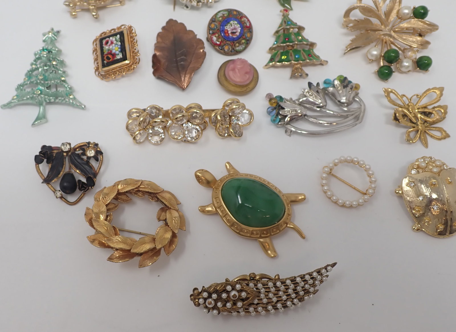 Brooches - 5
