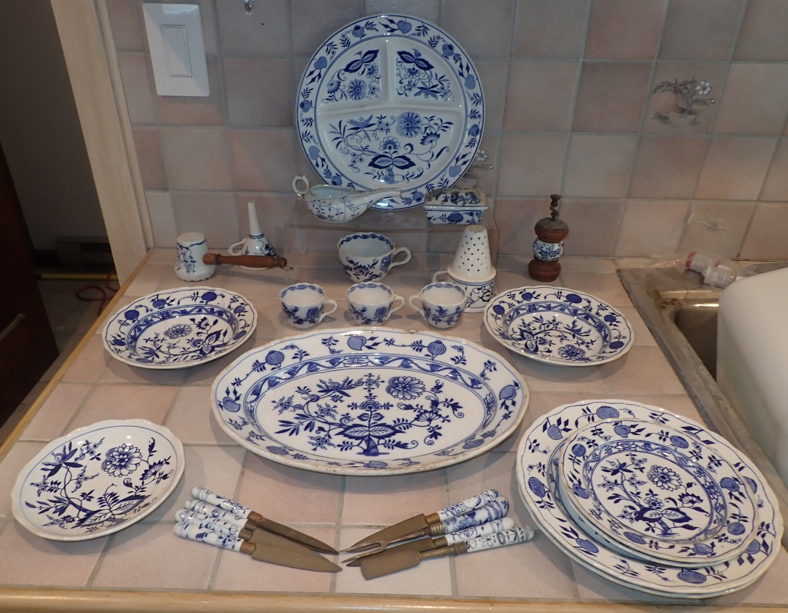 Meissen & Misc: NO in house shipping !