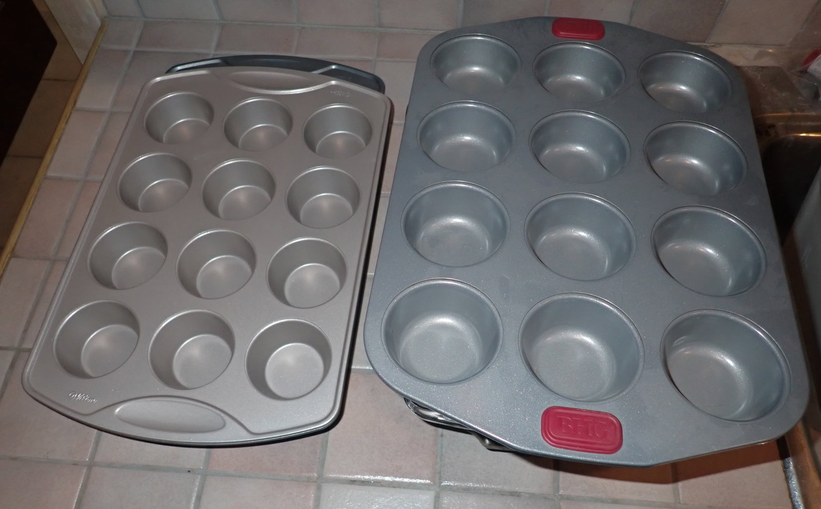 Wilton , Pyrex, & Misc Bakeware - 2