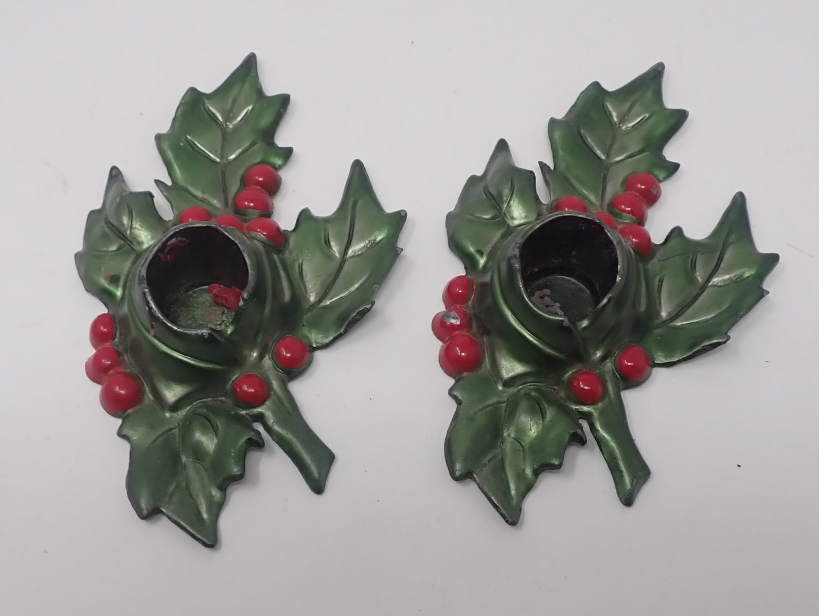 Colonial Casting Holly Candle Holders (1 of 5)