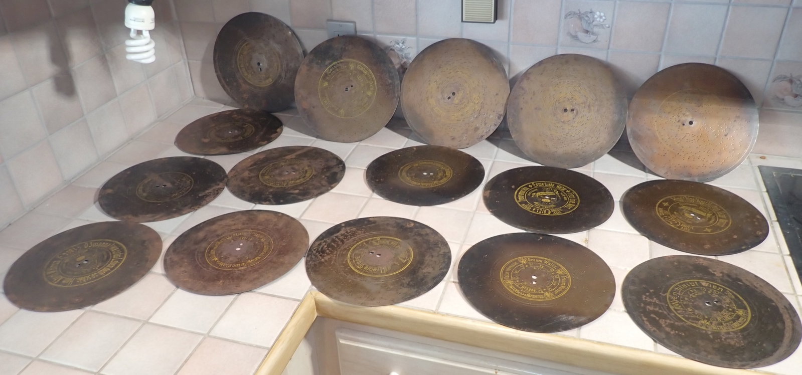16 Music Box Discs: Apprx 9 1/2" in diameter. Shipping available