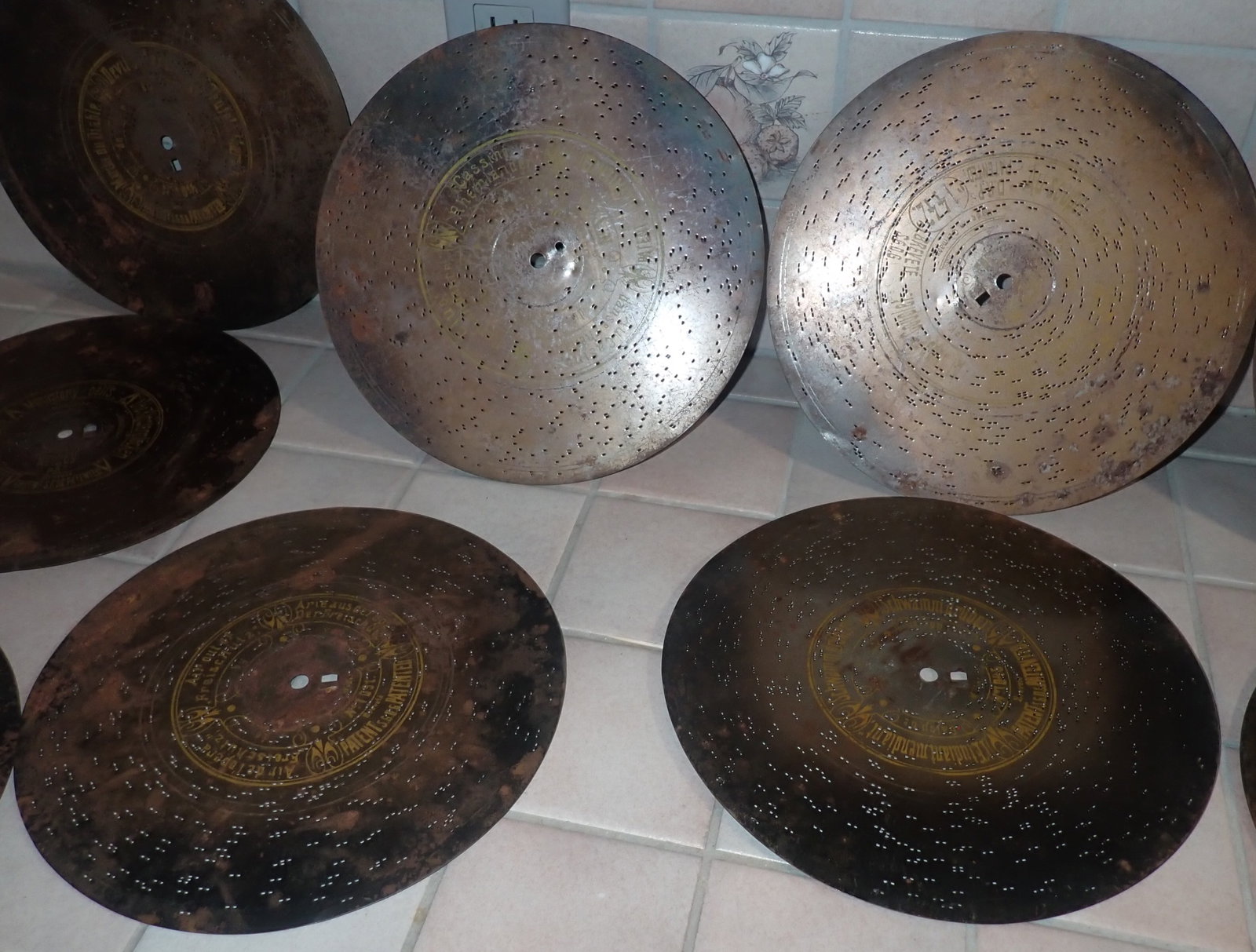 16 Music Box Discs - 4