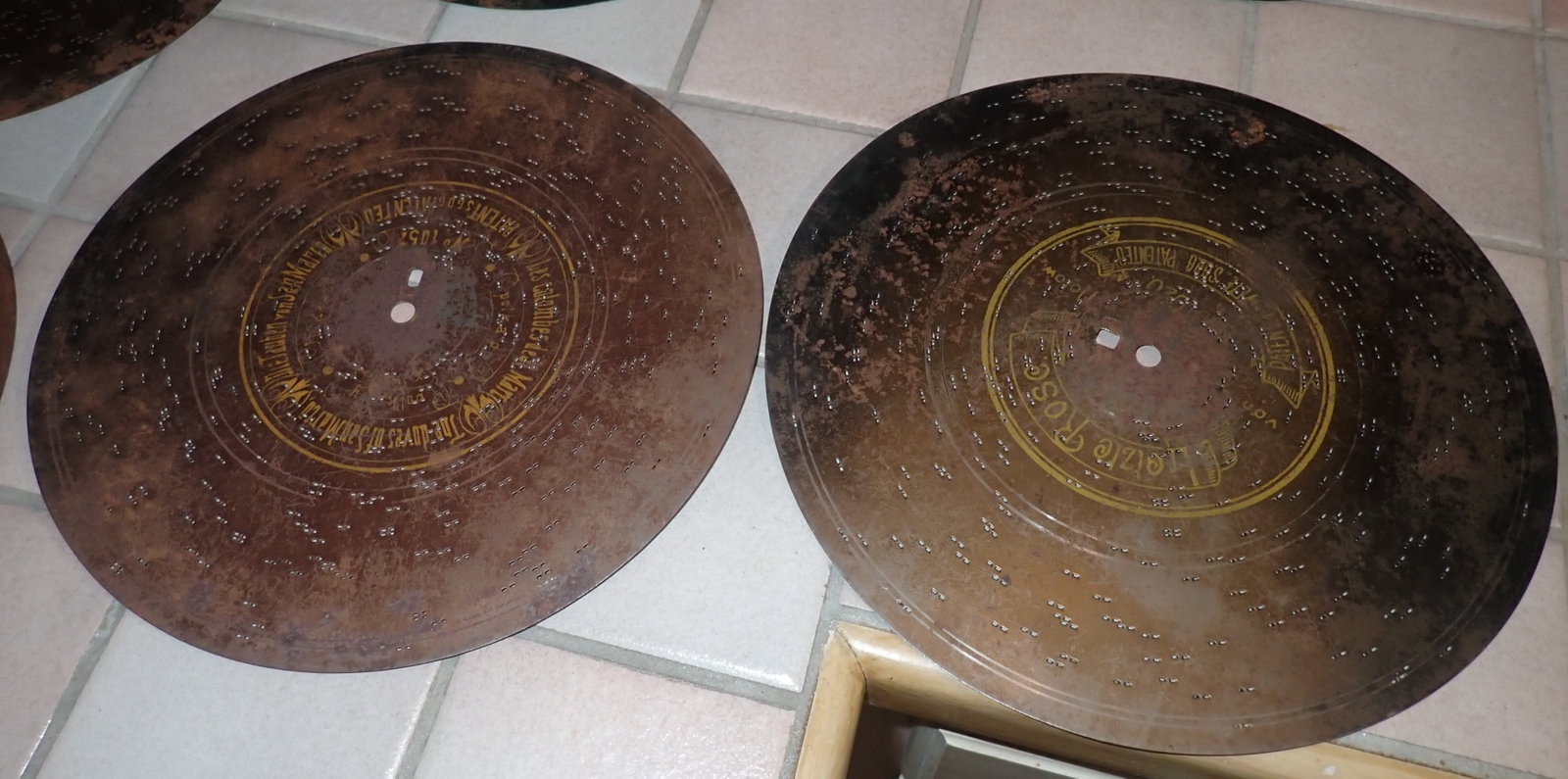 16 Music Box Discs - 5