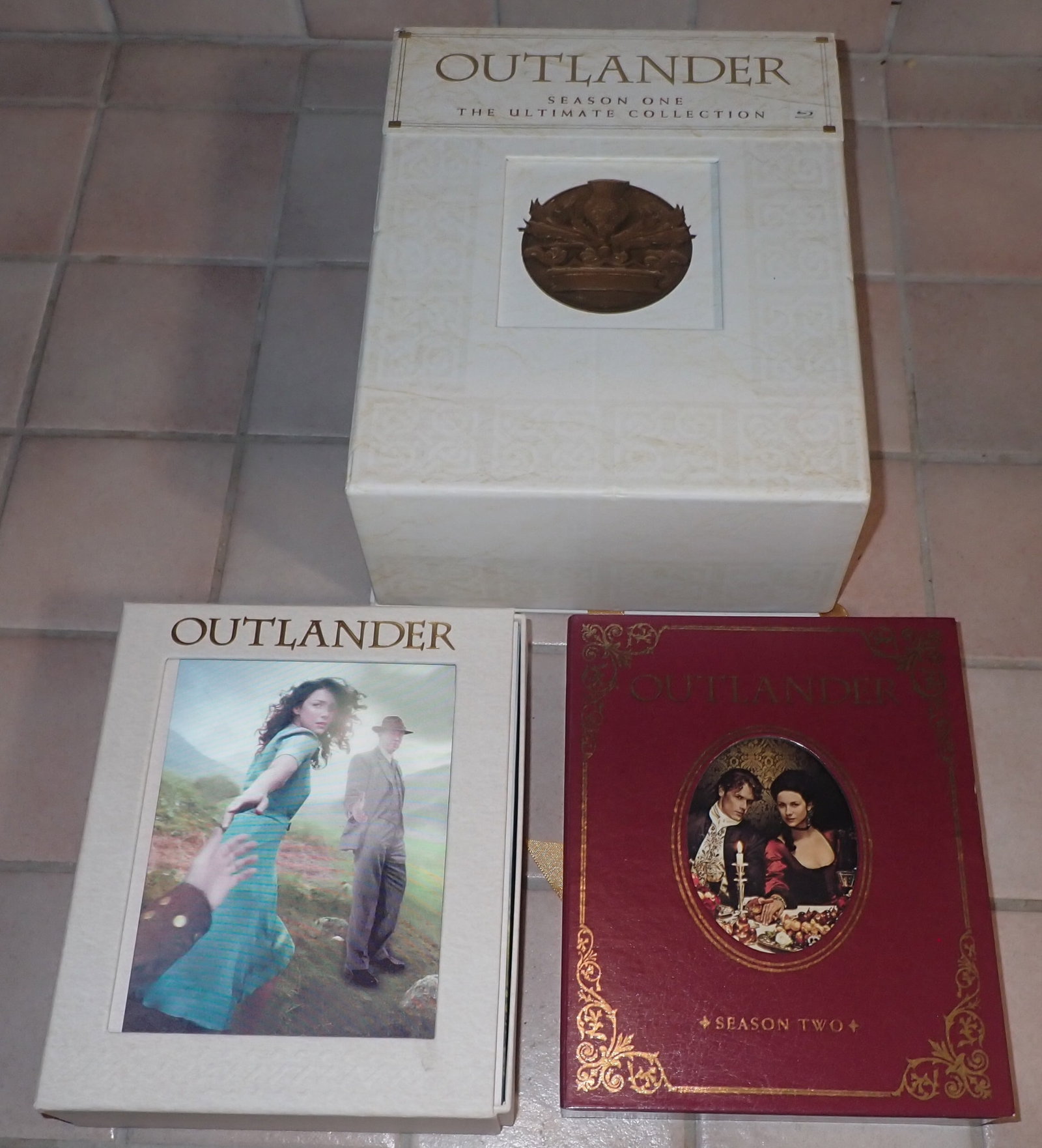 Outlander Books, Disc, Flask, & Misc: Shipping available