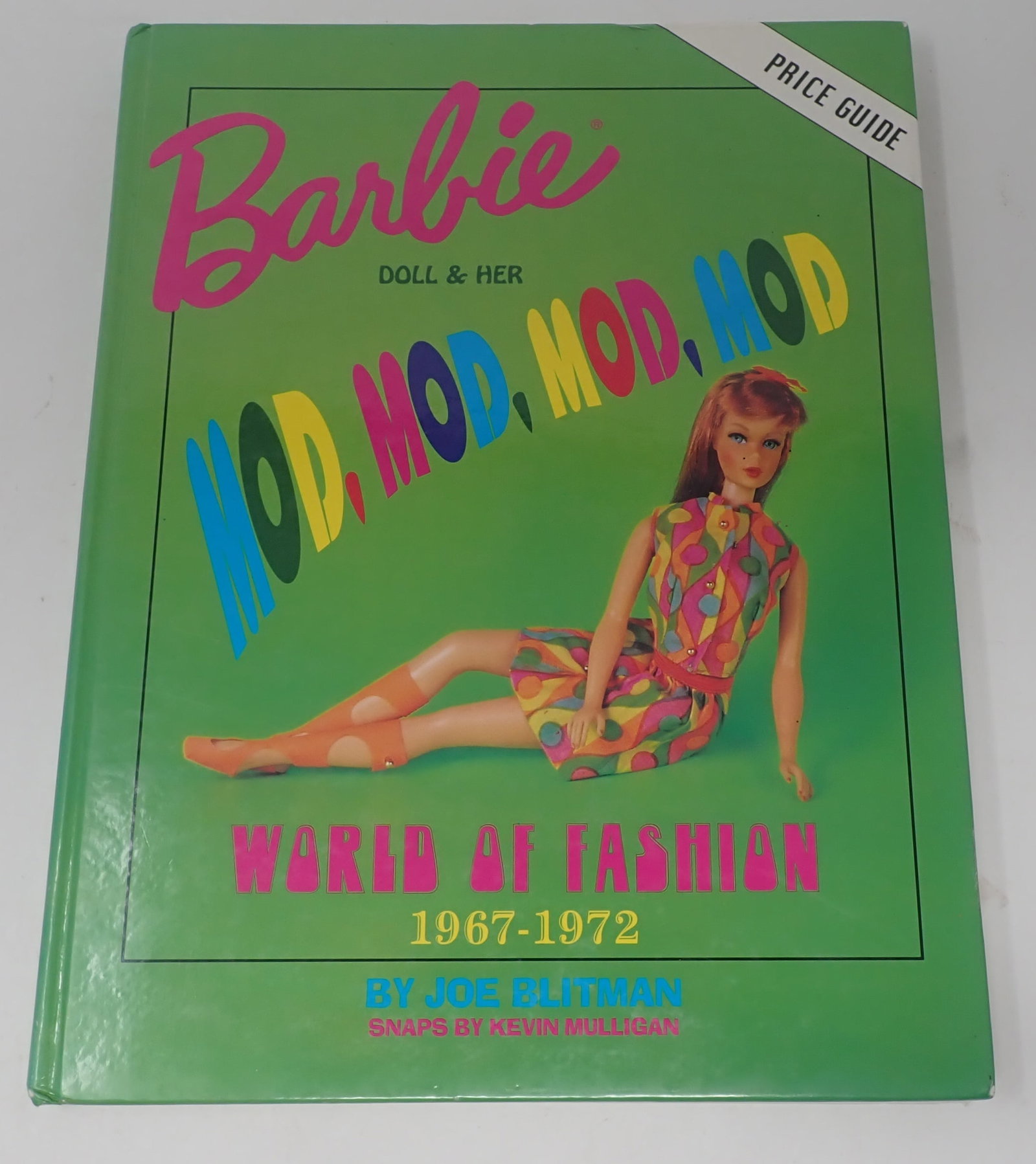 Barbie World of Fashion Price Guide Joe Blitman: Shipping available